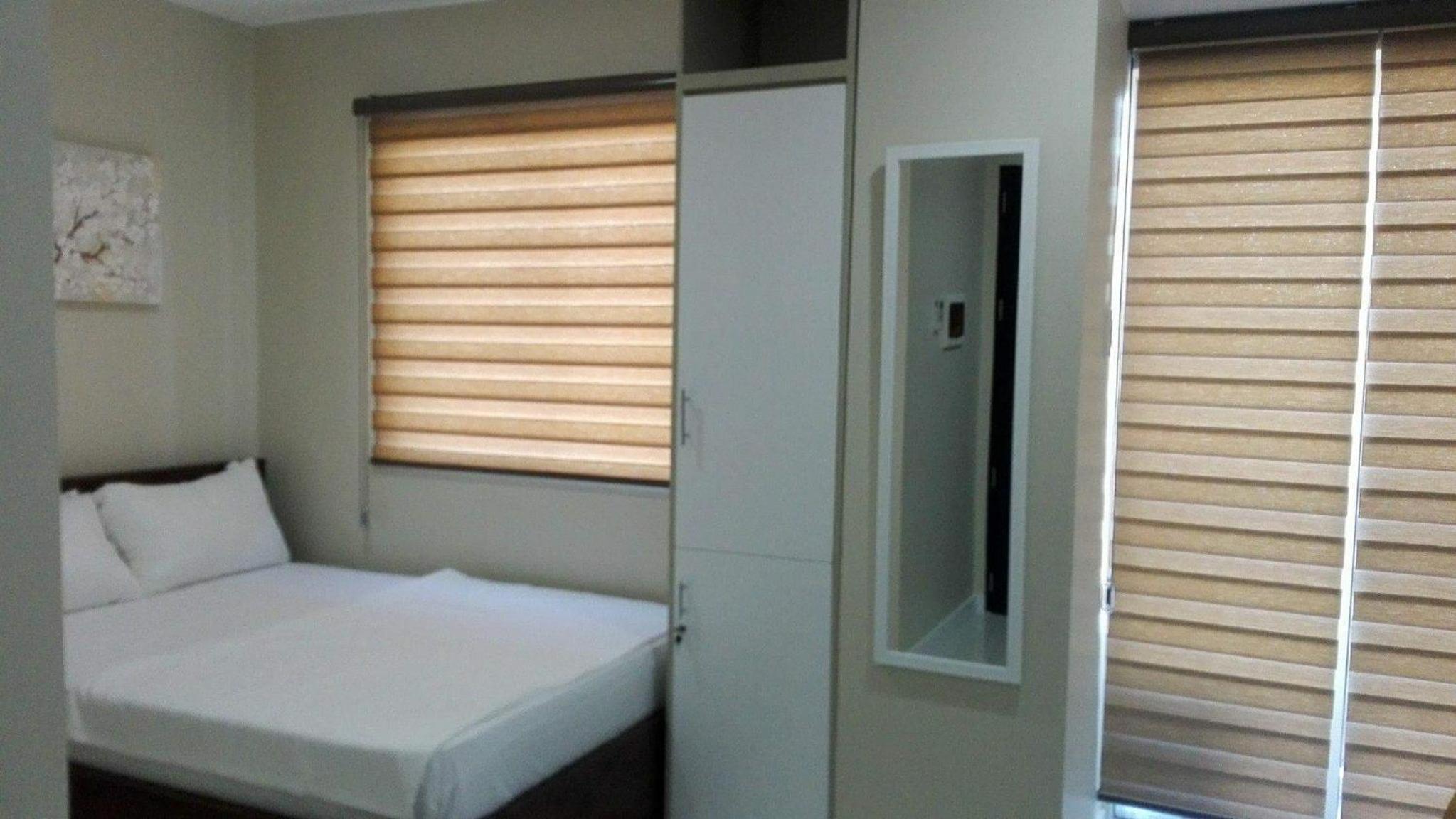 Studio Apartment photo 2