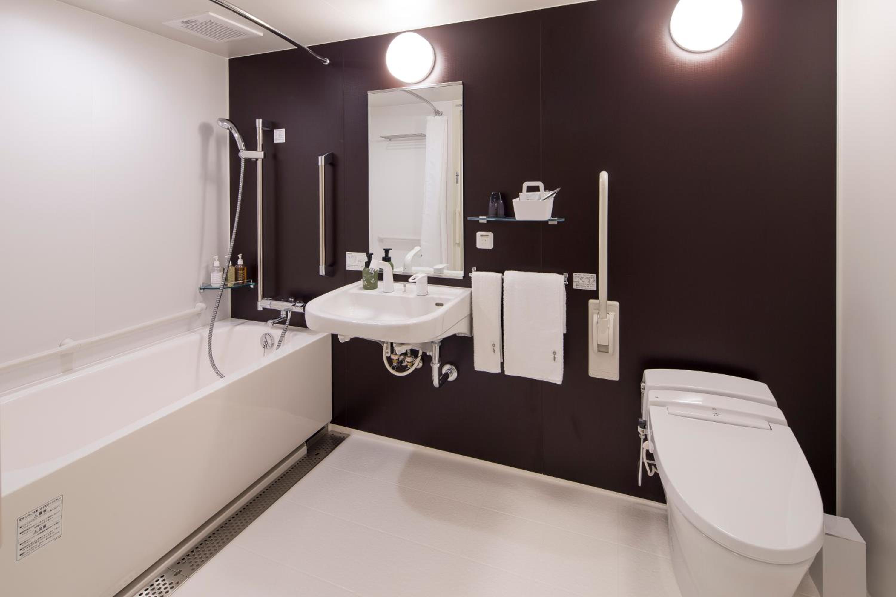 Single Room - Disability Access - Non-Smoking photo 3