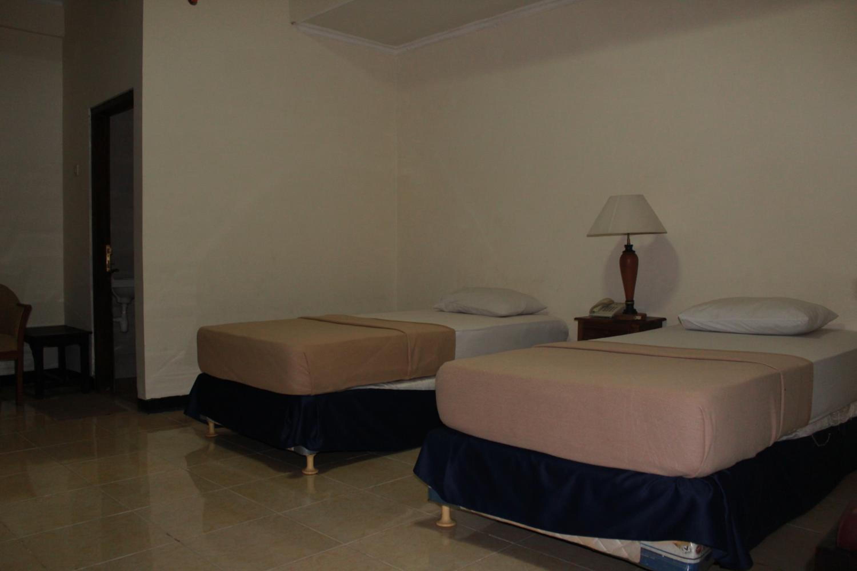 Deluxe Twin Room - Photo 4