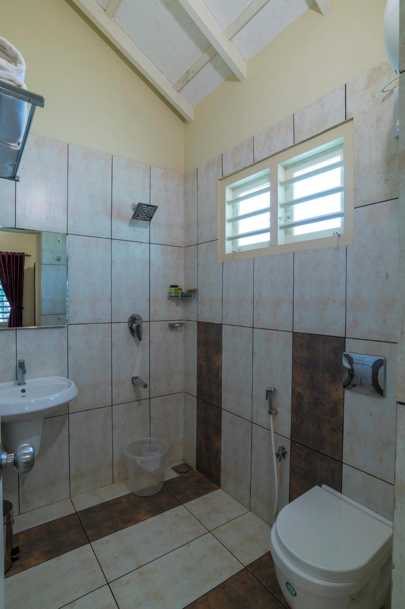 Emerald Double Bedroom Villa photo 2