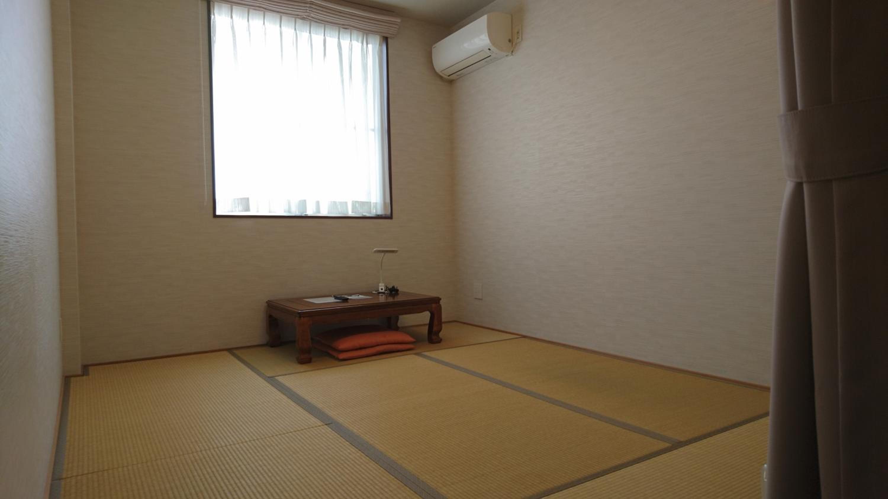 Japanese-Style Twin Room - Non-Smoking photo 1
