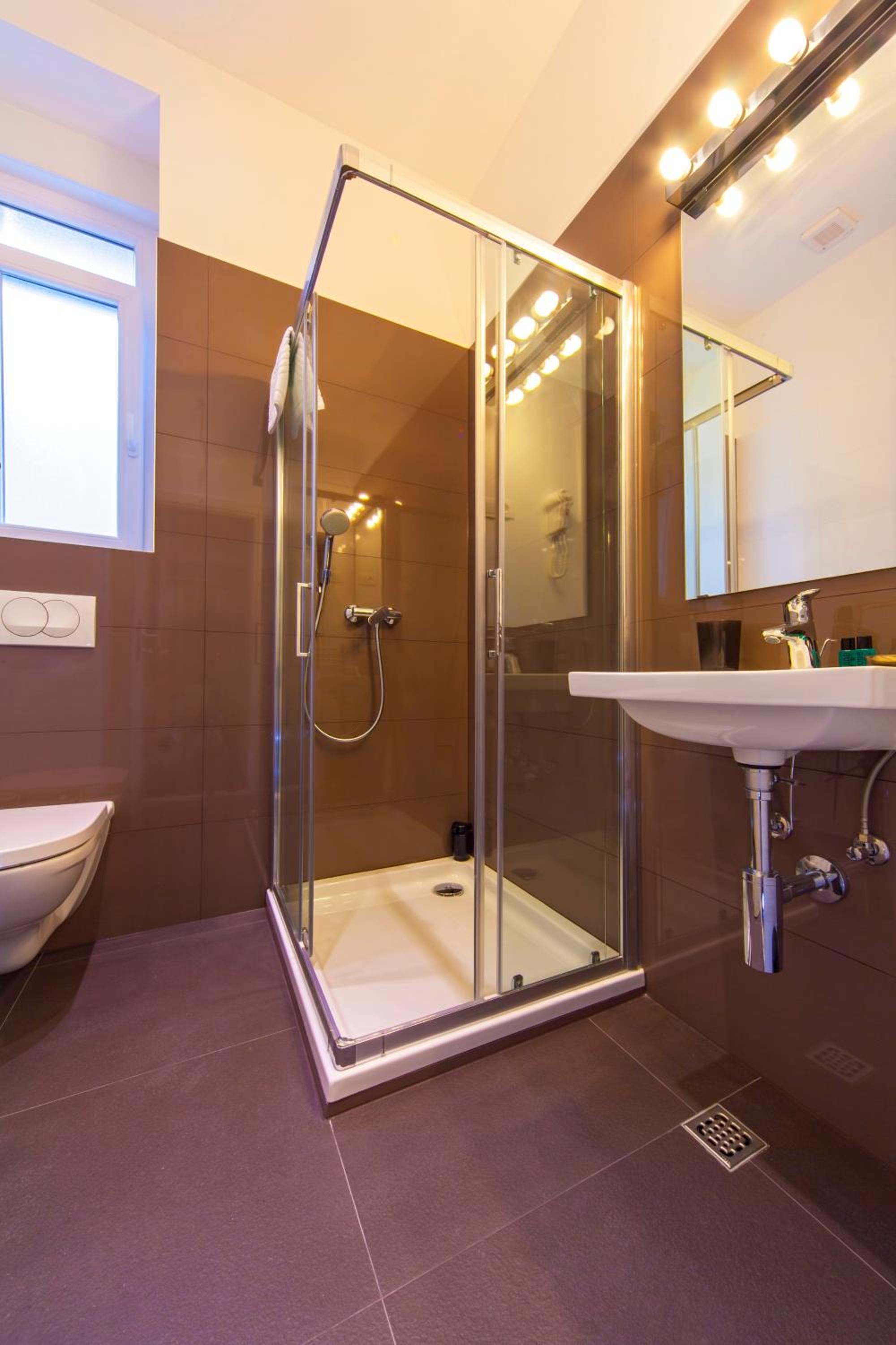 Comfort Double Room - Main building  - Sinjska 1 street photo 3