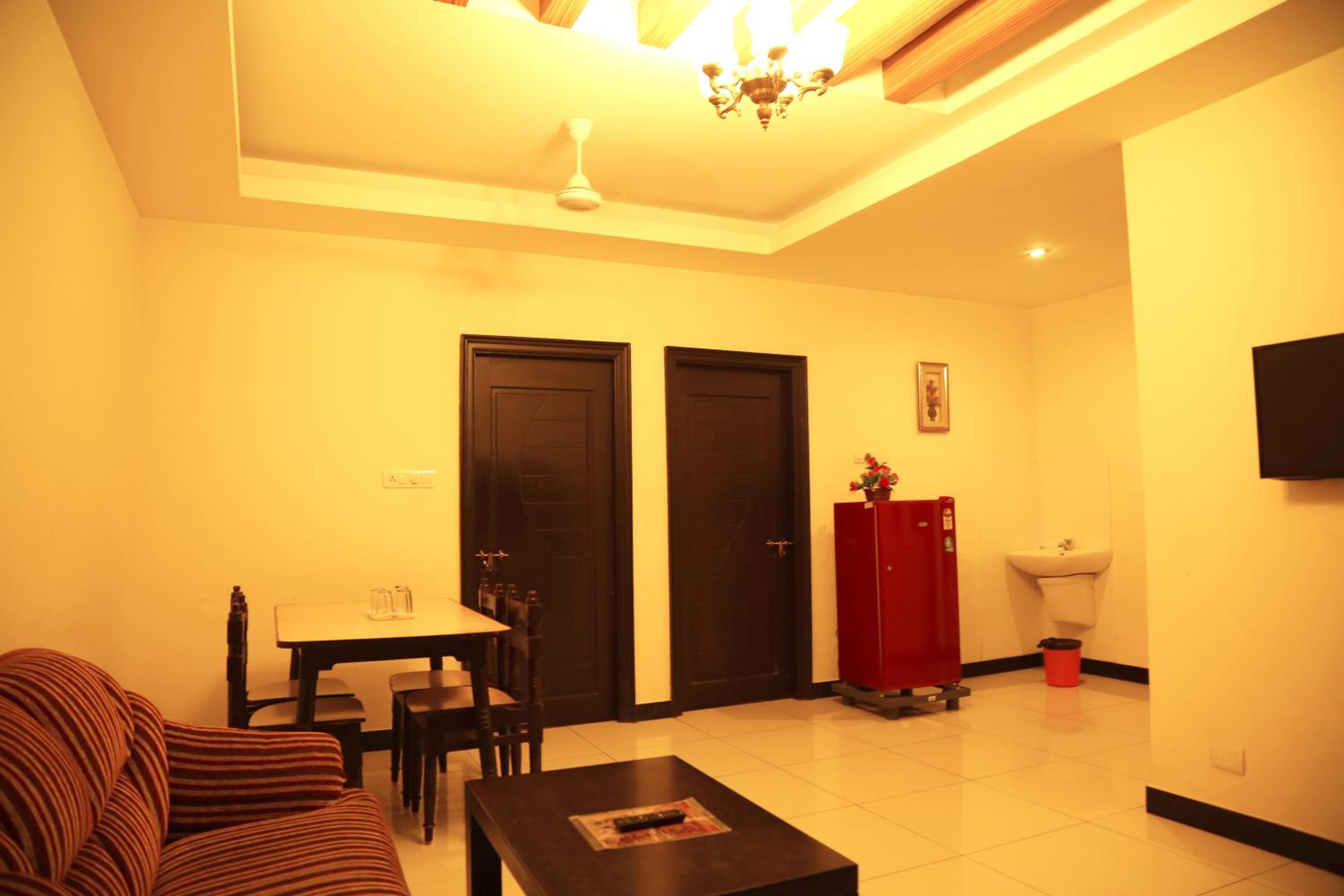 Deluxe Bungalow - Photo 2