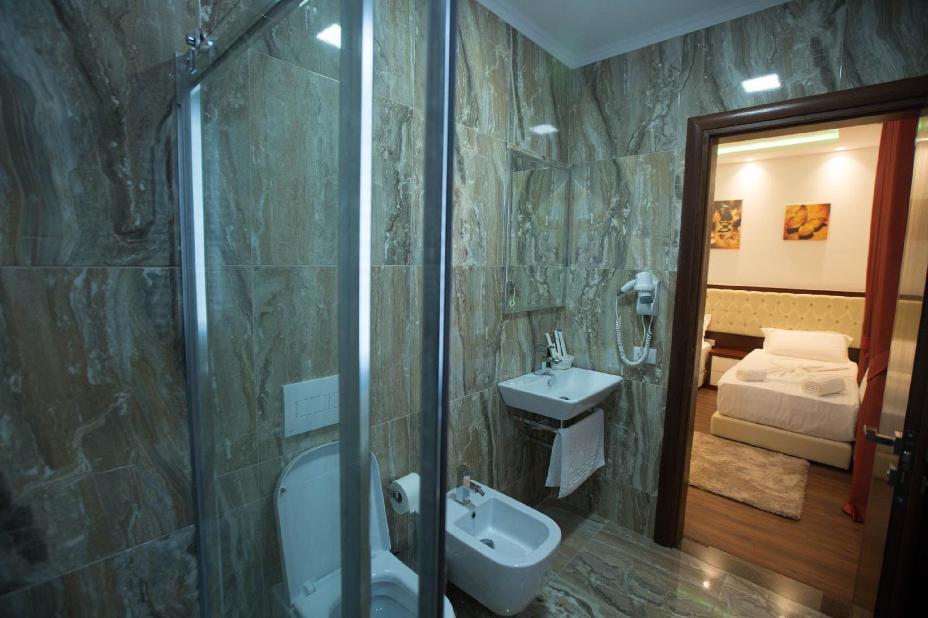 Budget Twin Room photo 2