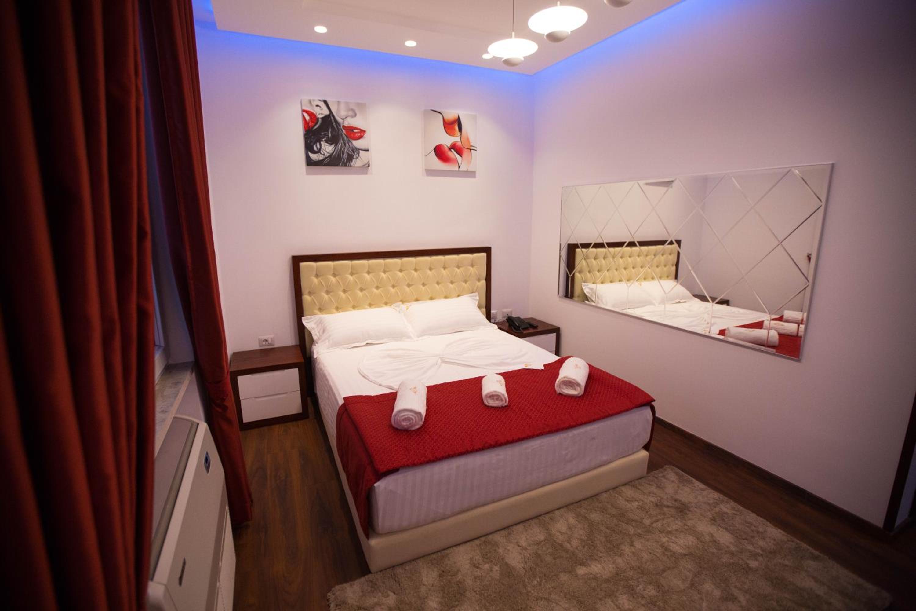Budget Double Room photo 2