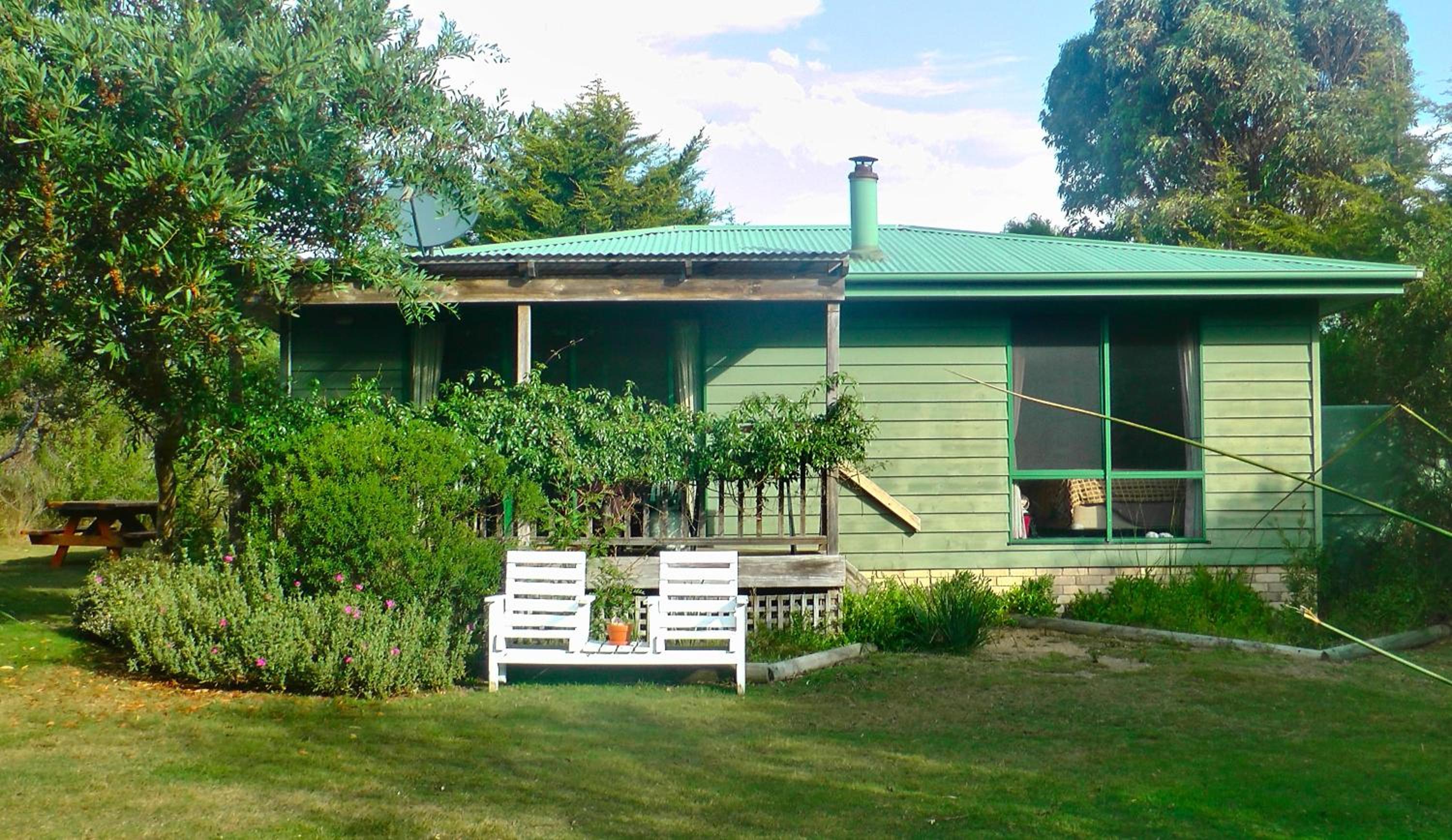 Driftwood Two-Bedroom Cottage photo 3