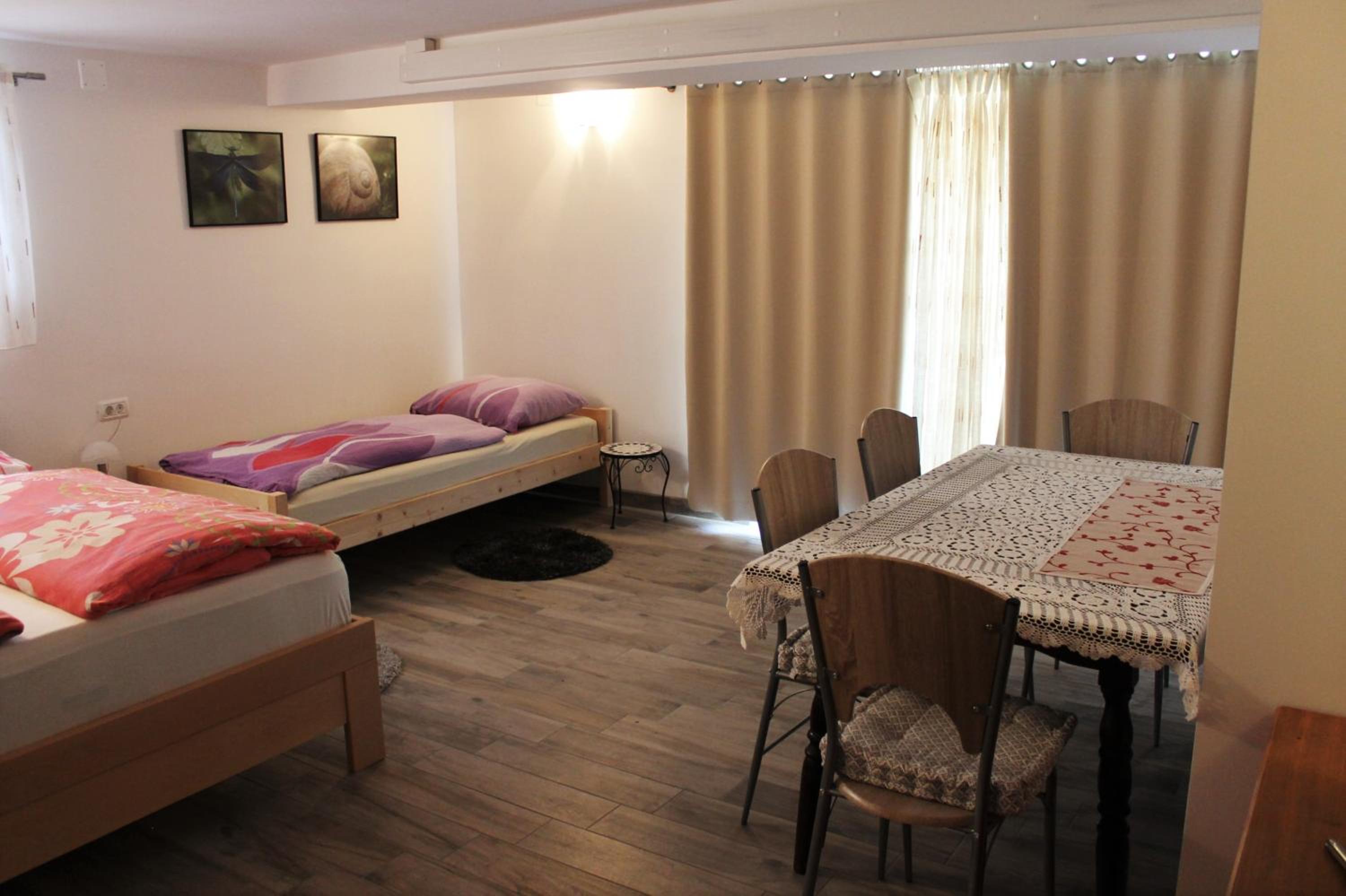 Quadruple Room (4 Adults) - Photo 9