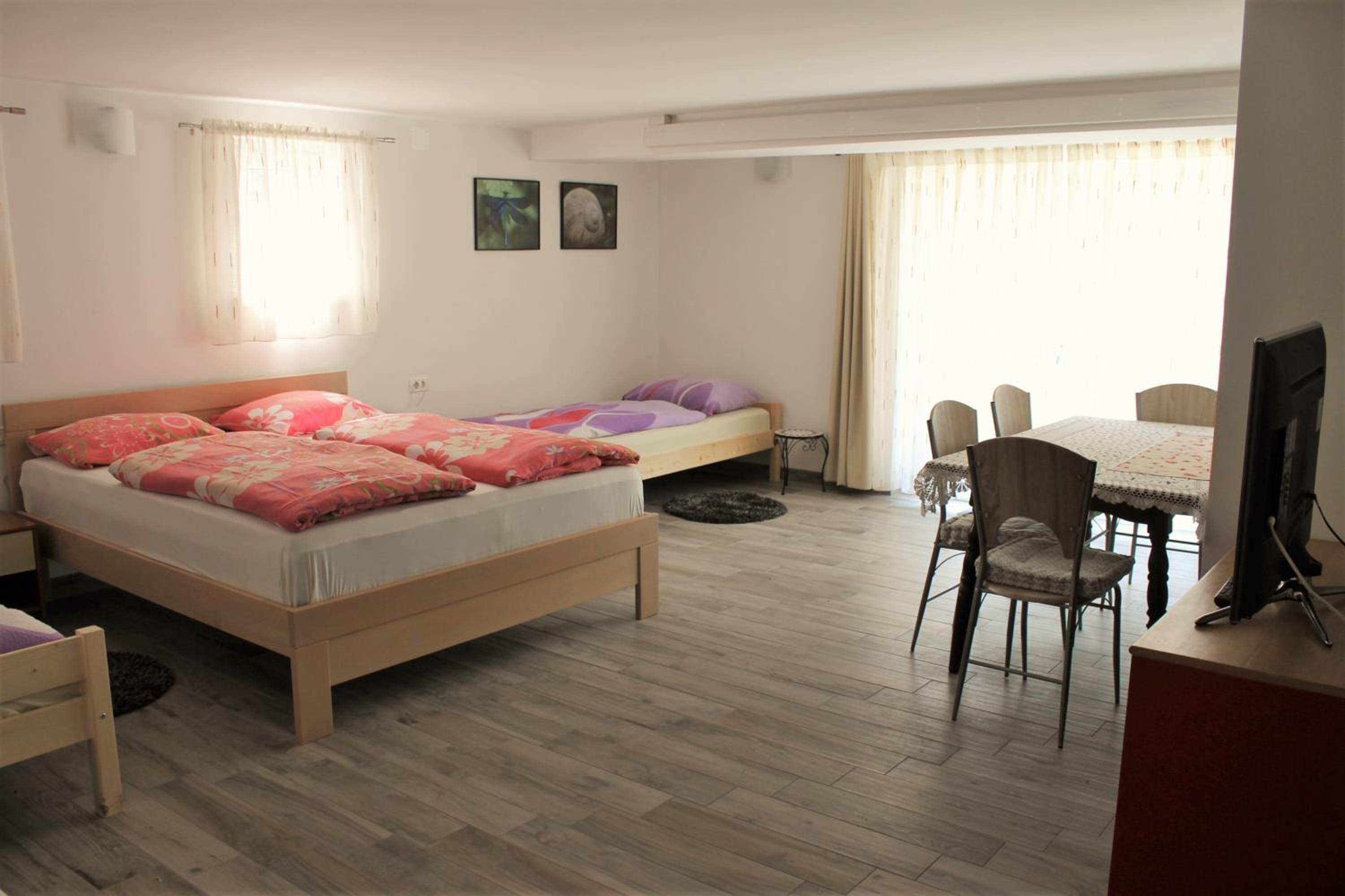 Quadruple Room (4 Adults) - Photo 6
