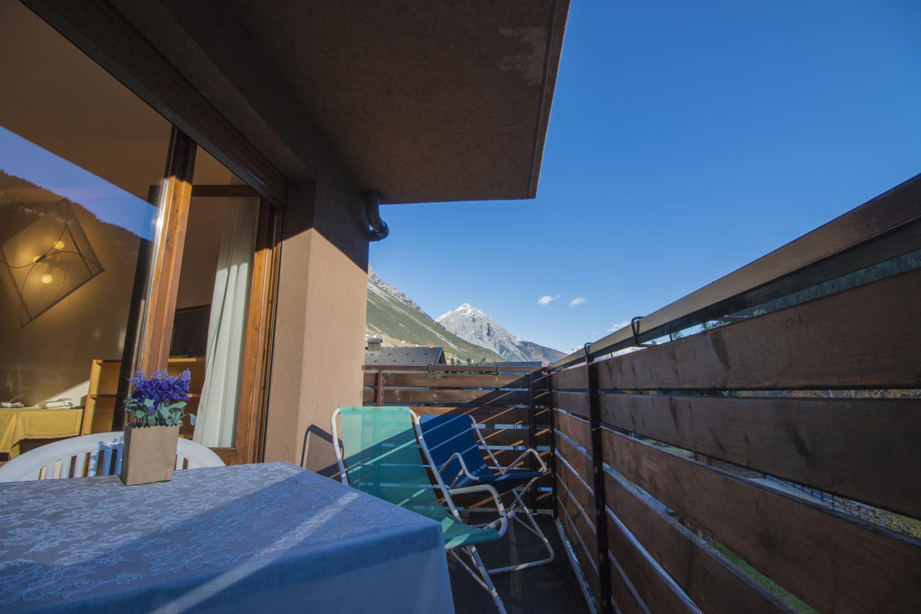 Double Room - Photo 10