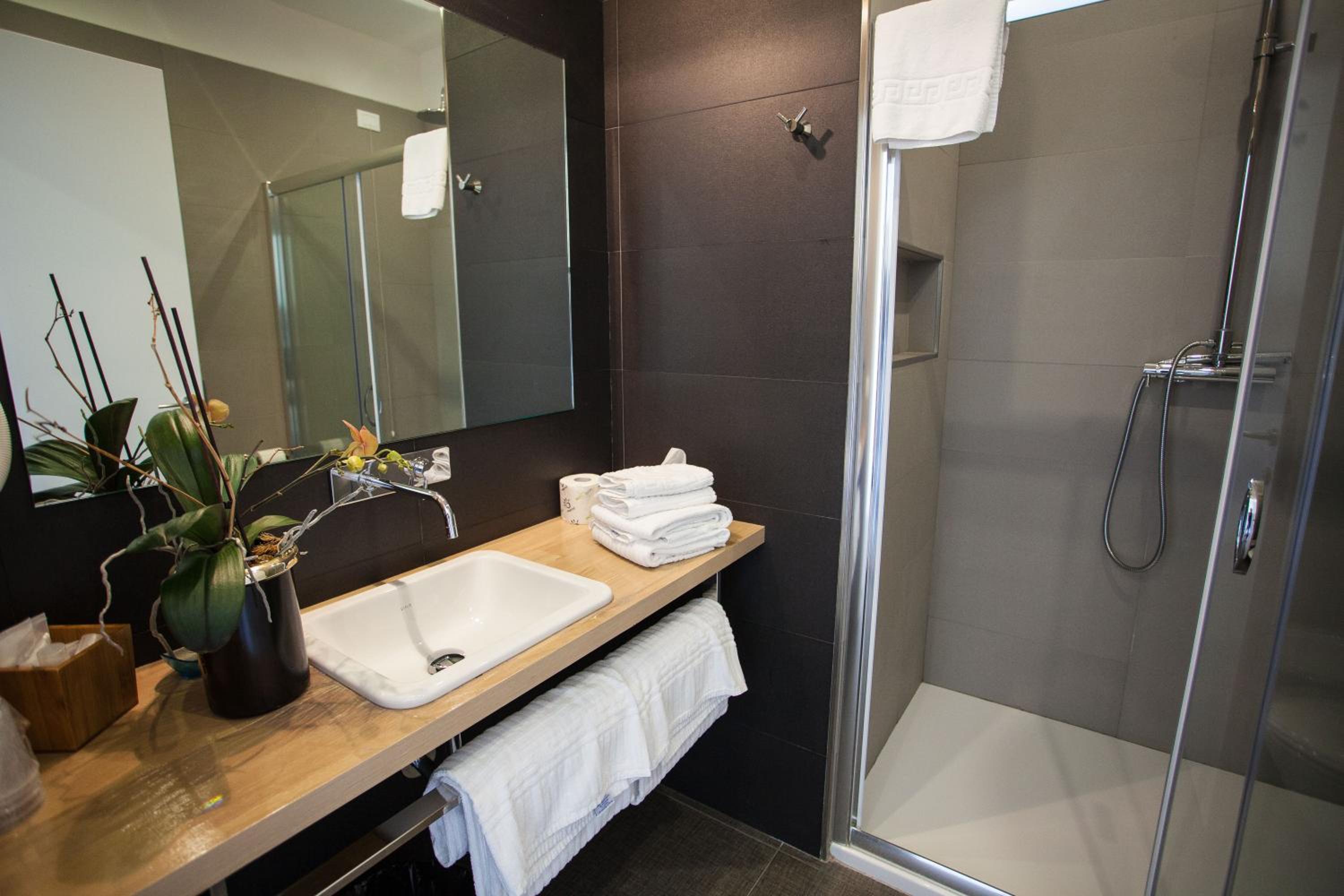 Double Room with Private Bathroom - Photo 5