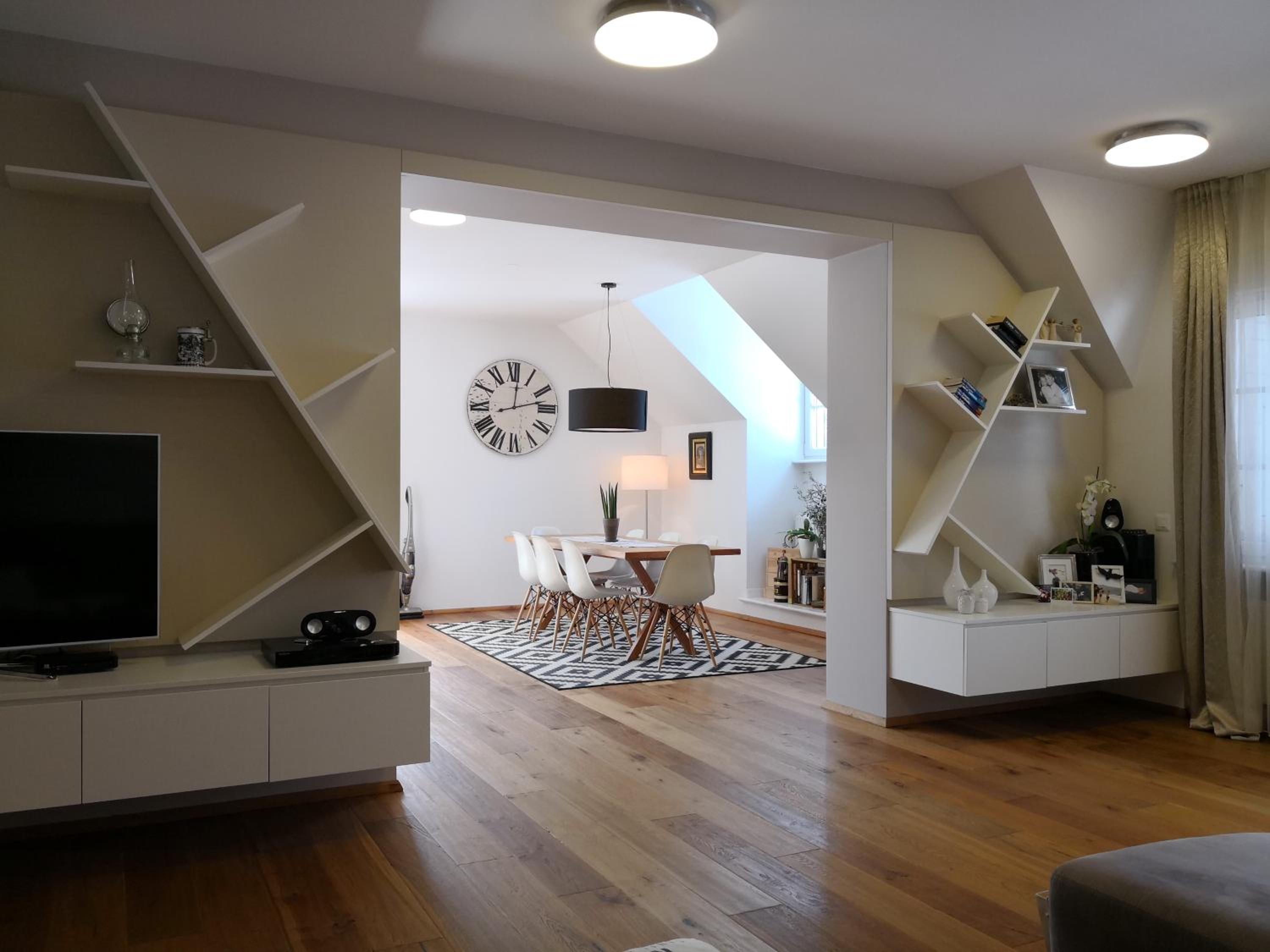 Apartment with Lake View - Photo 19