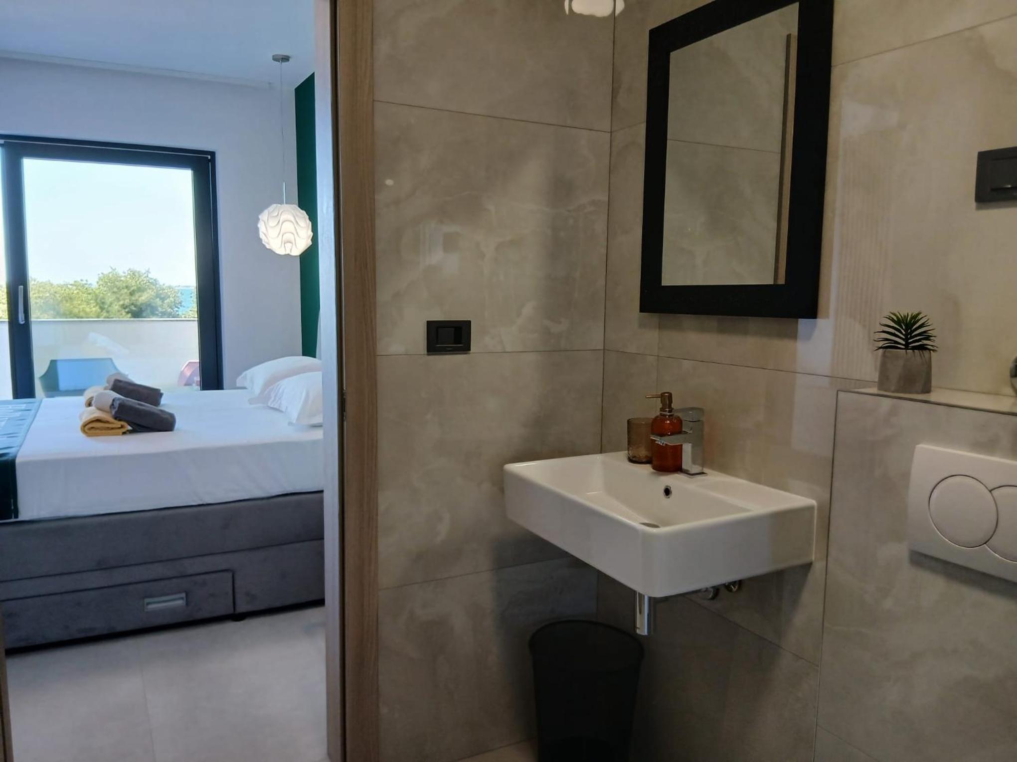 Deluxe Double Room with Balcony and Sea View
