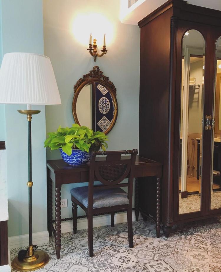 Premier King Room