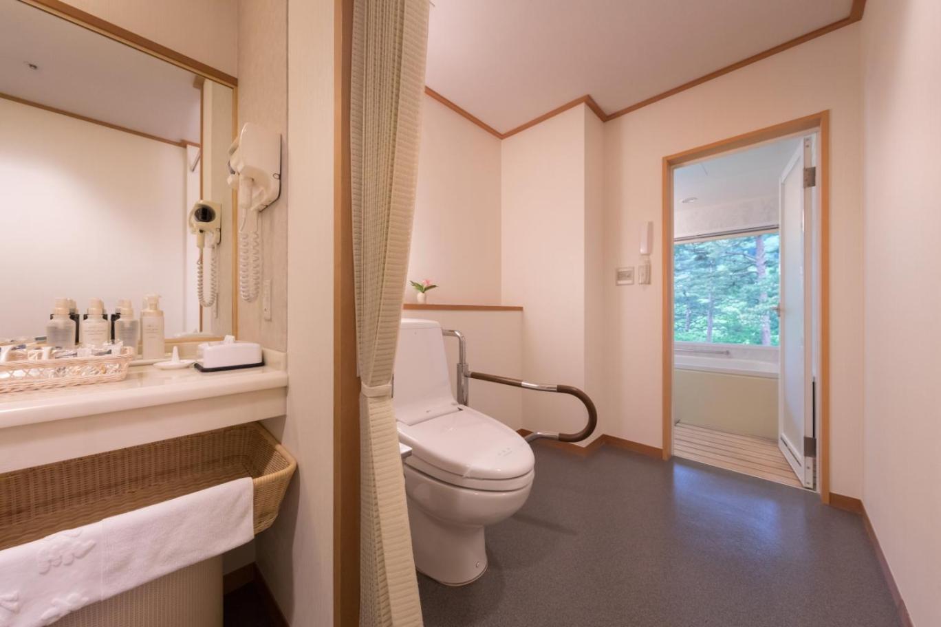 Standard Twin Room - Photo 4