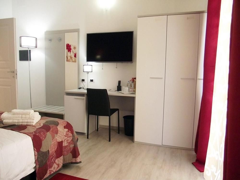 Deluxe Double or Twin Room photo 3