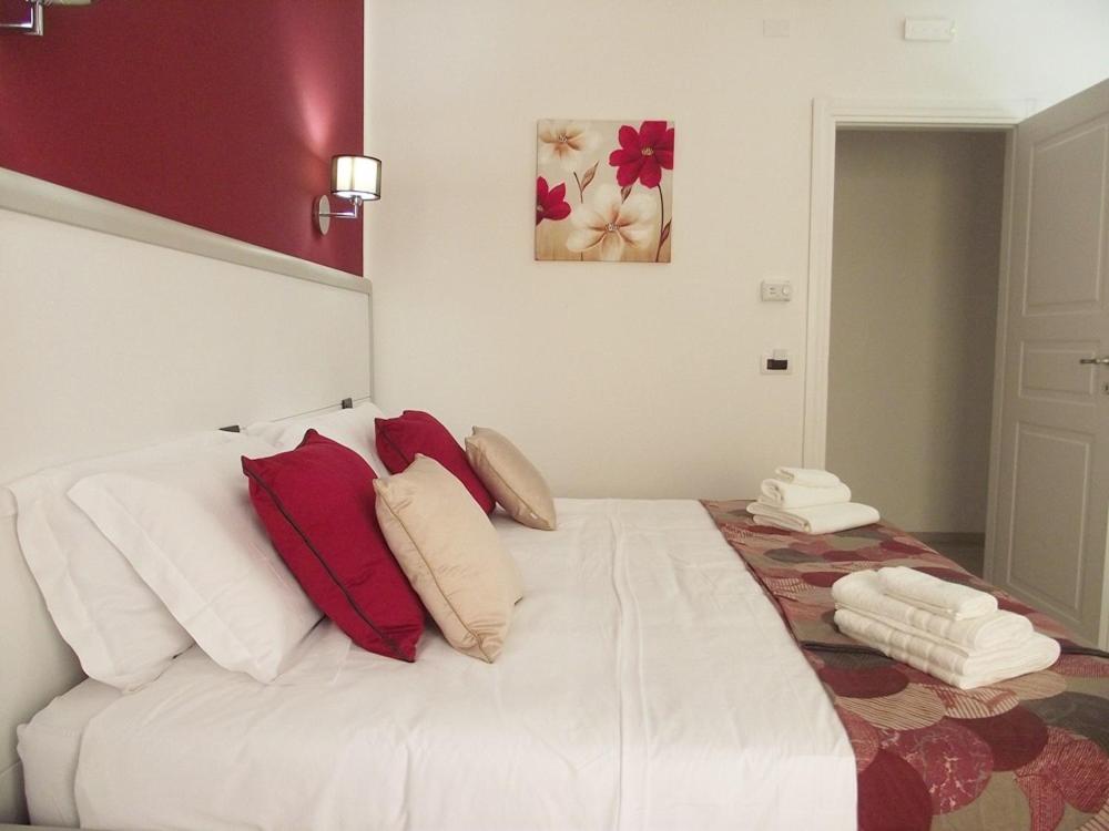 Deluxe Double or Twin Room photo 2