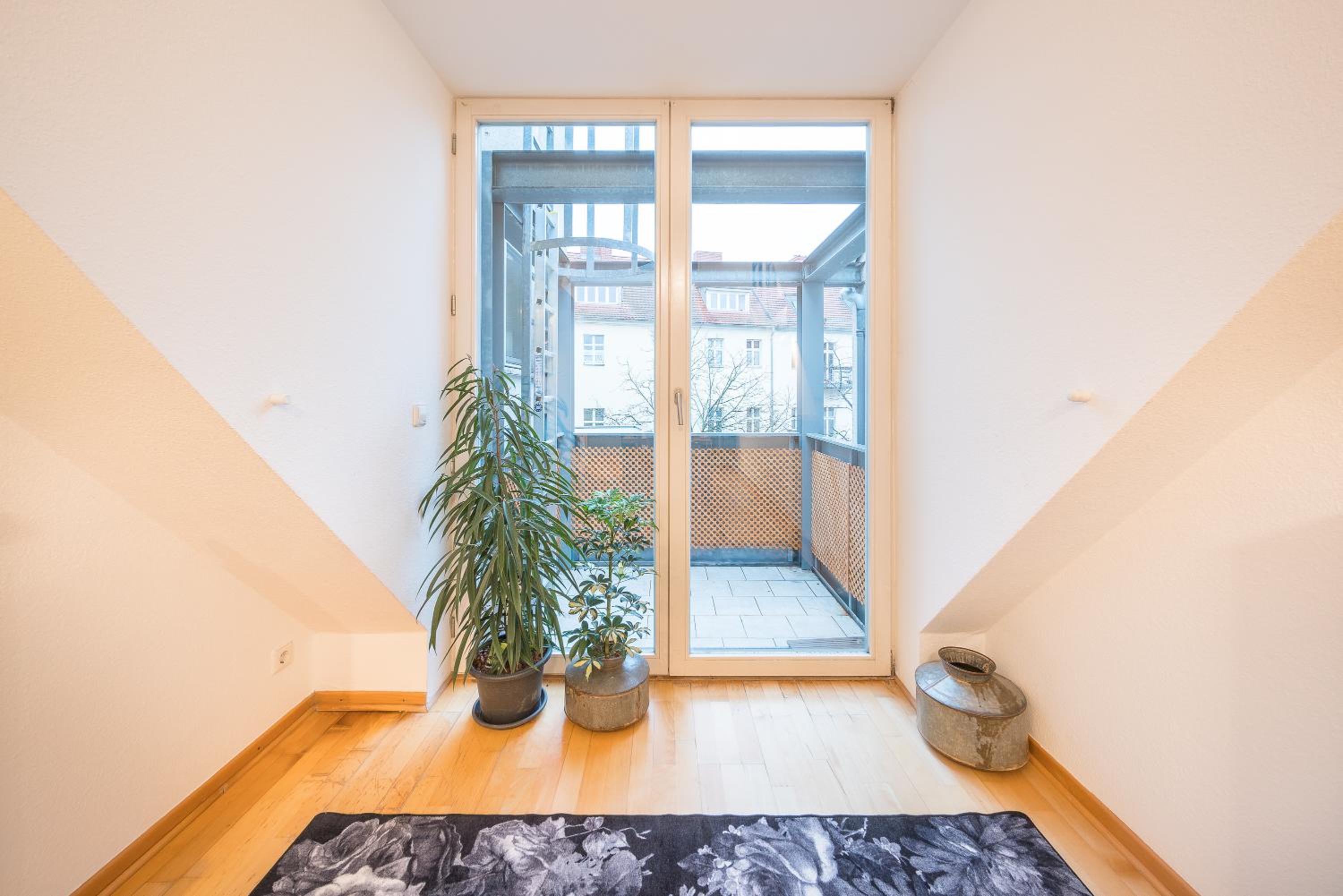 Apartment - Photo 2