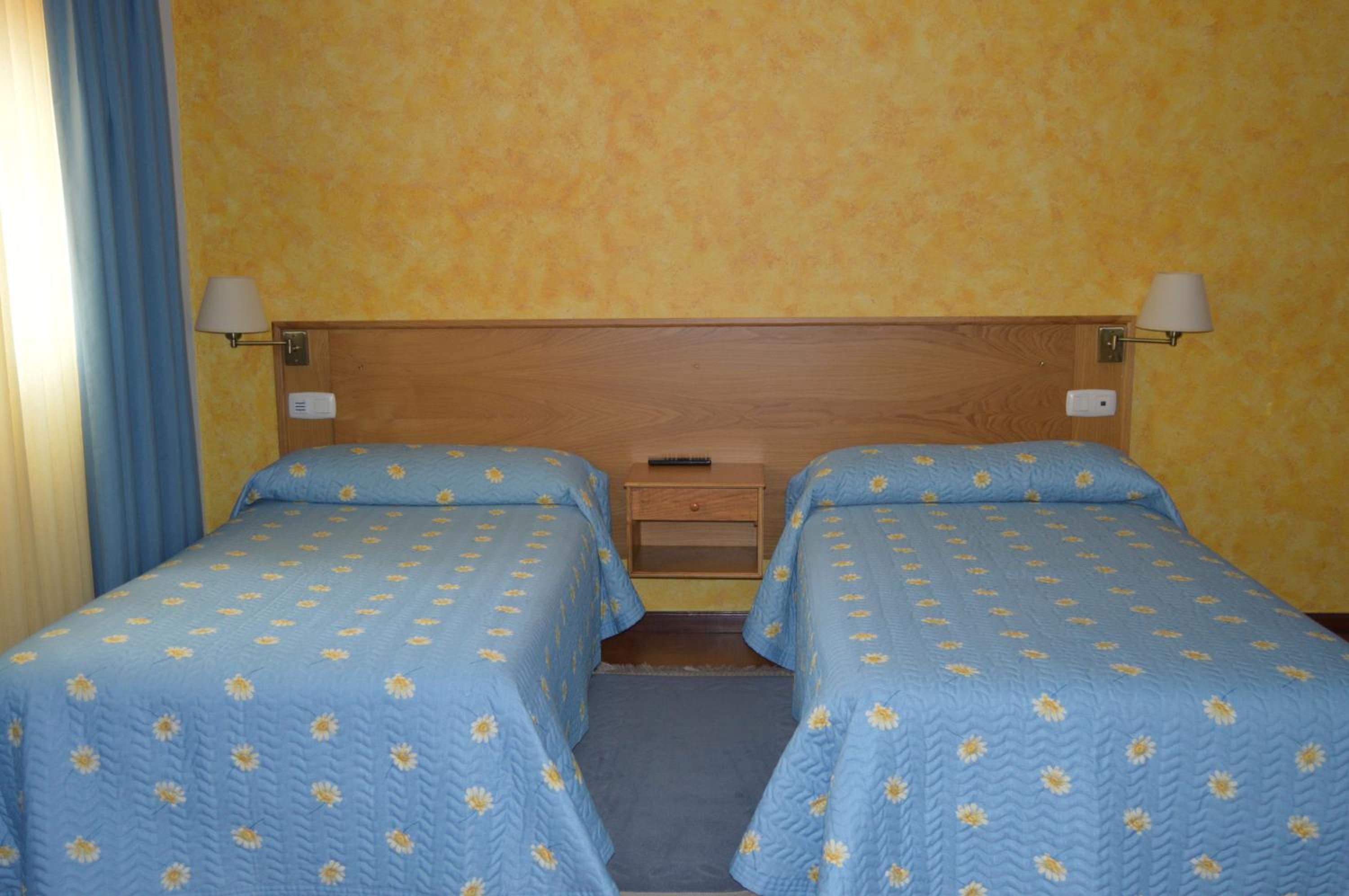 Habitación familiar con baño compartido