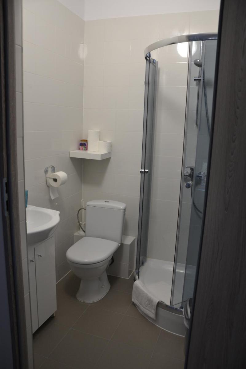 Three-Bedroom Apartment - Photo 17