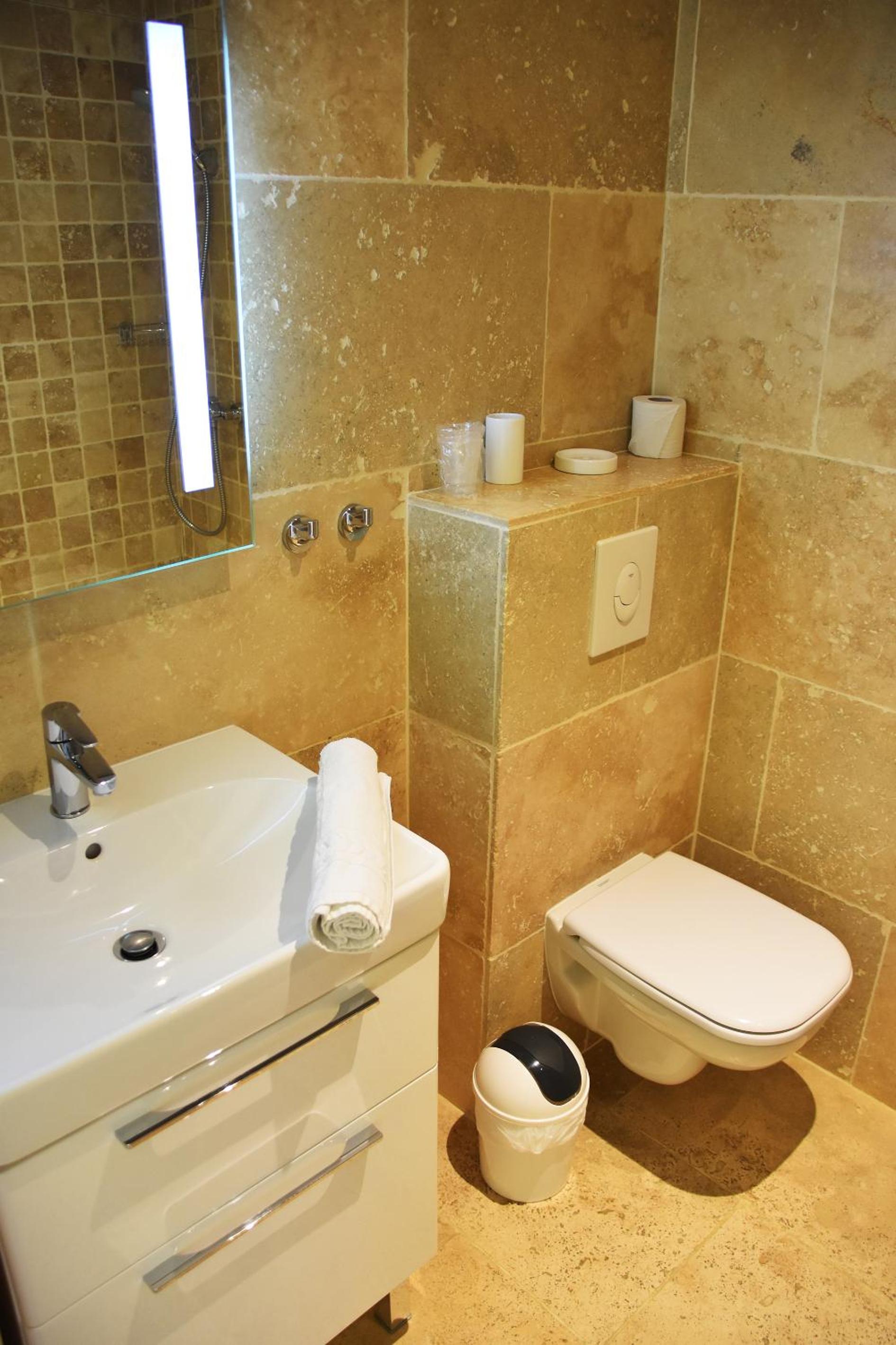 Standard Double Room with Sea View - Photo 3