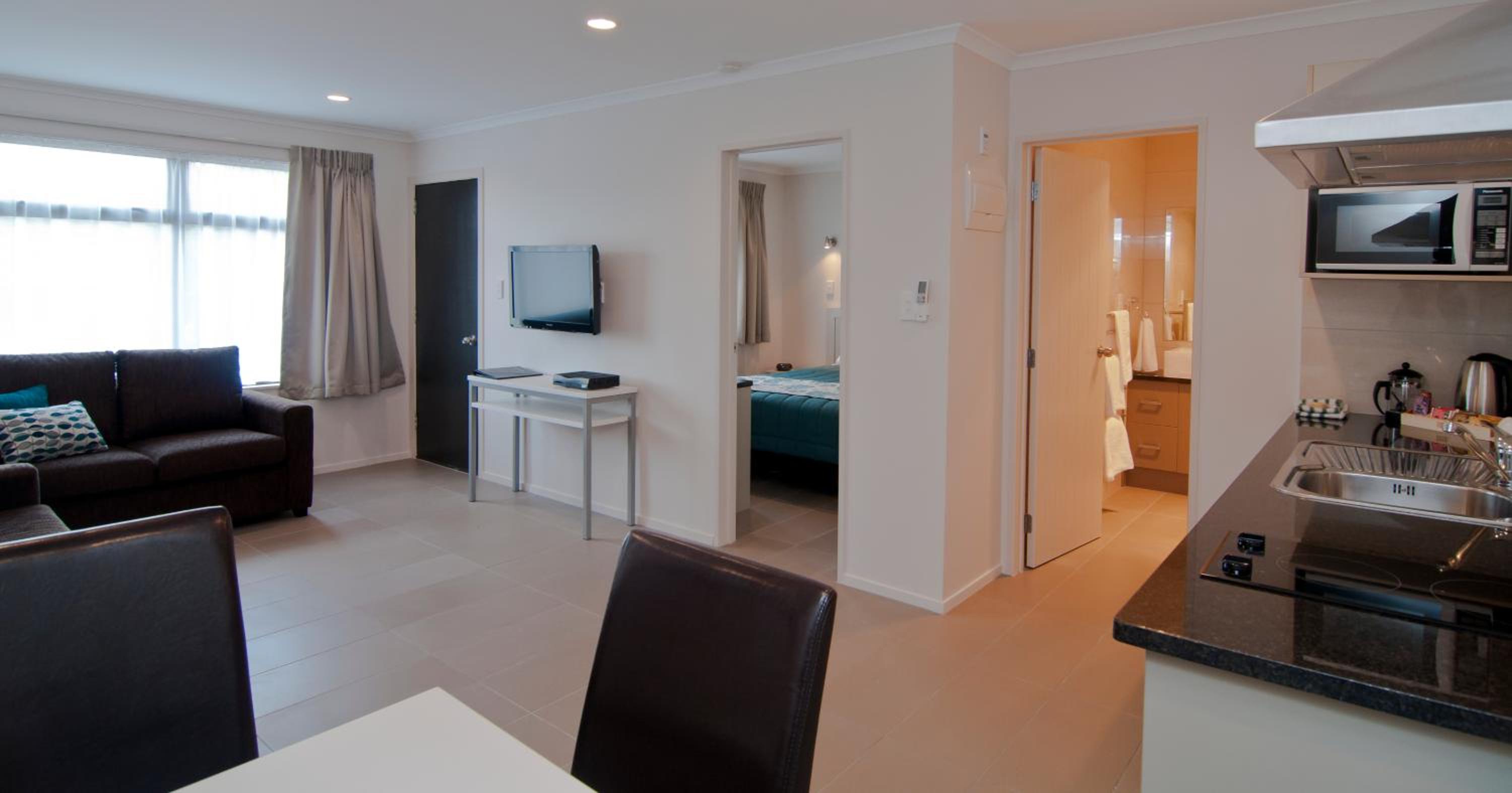 One-Bedroom Suite photo 2