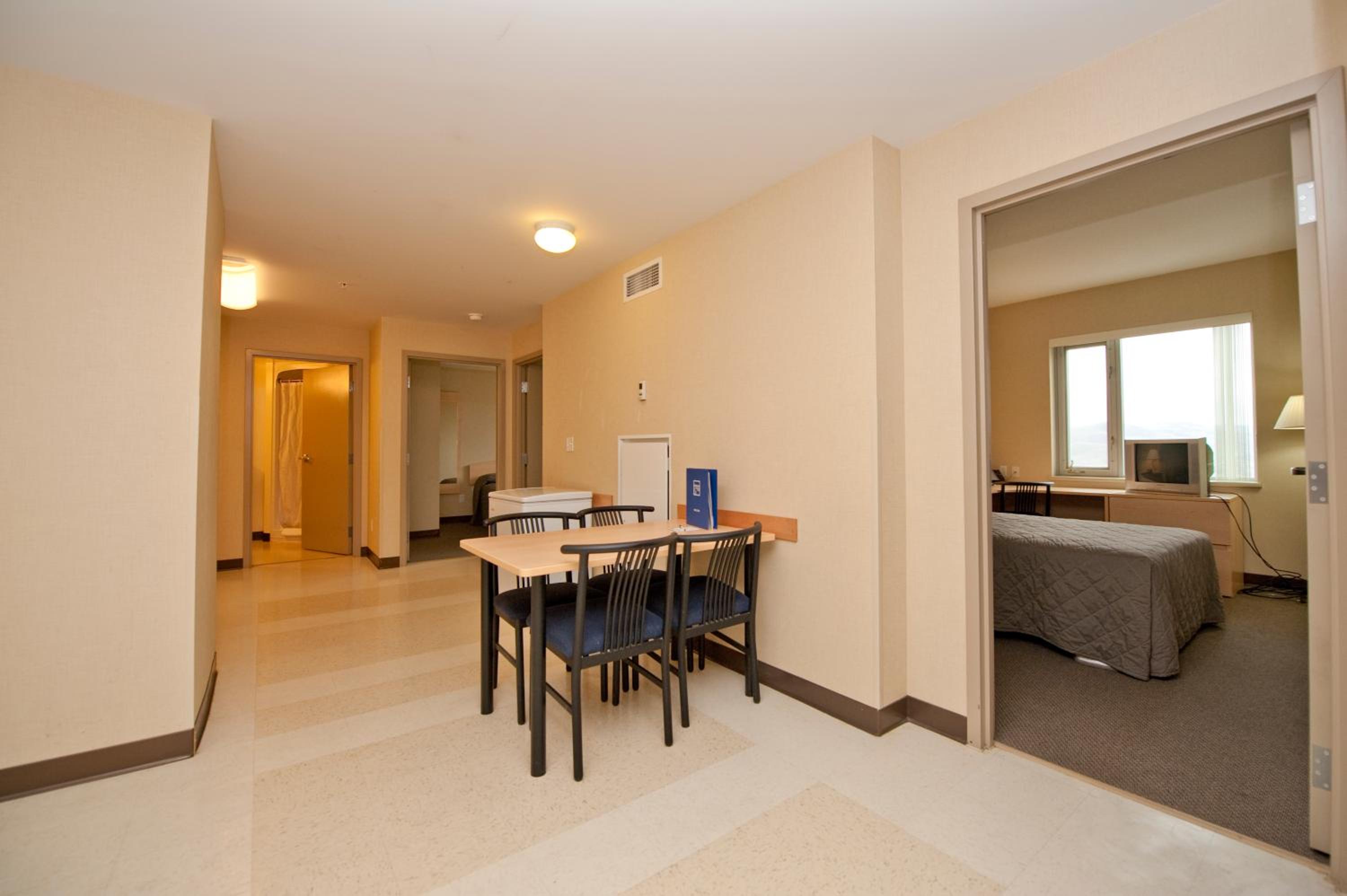 Four-Bedroom Suite - Photo 5