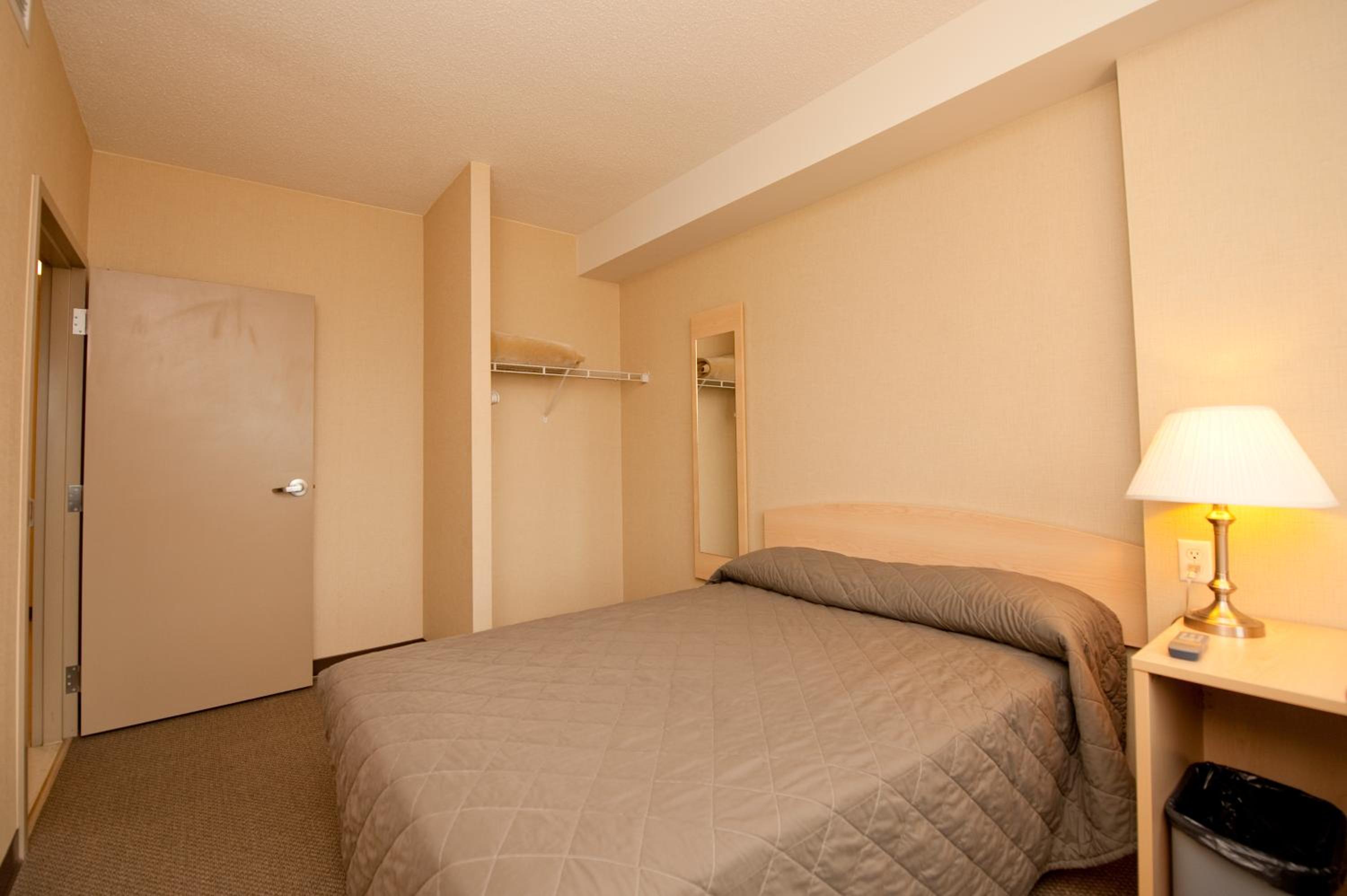 Four-Bedroom Suite - Photo 1