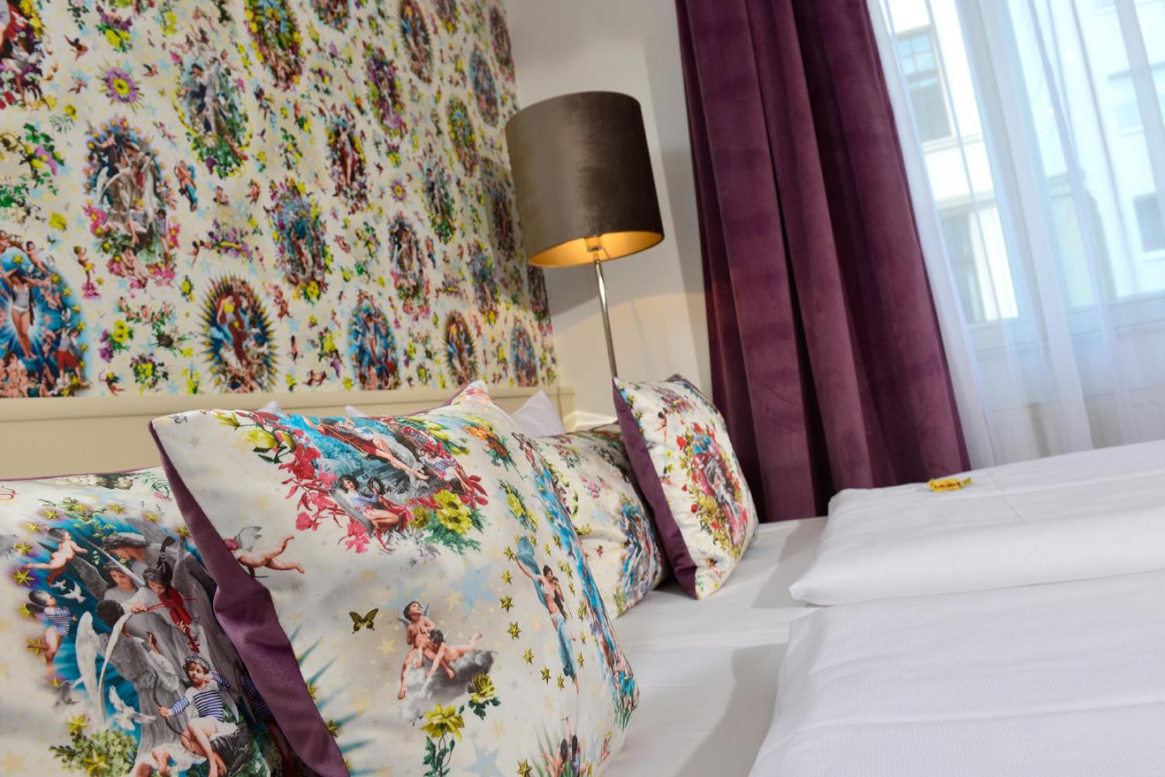 Double Room - Photo 14