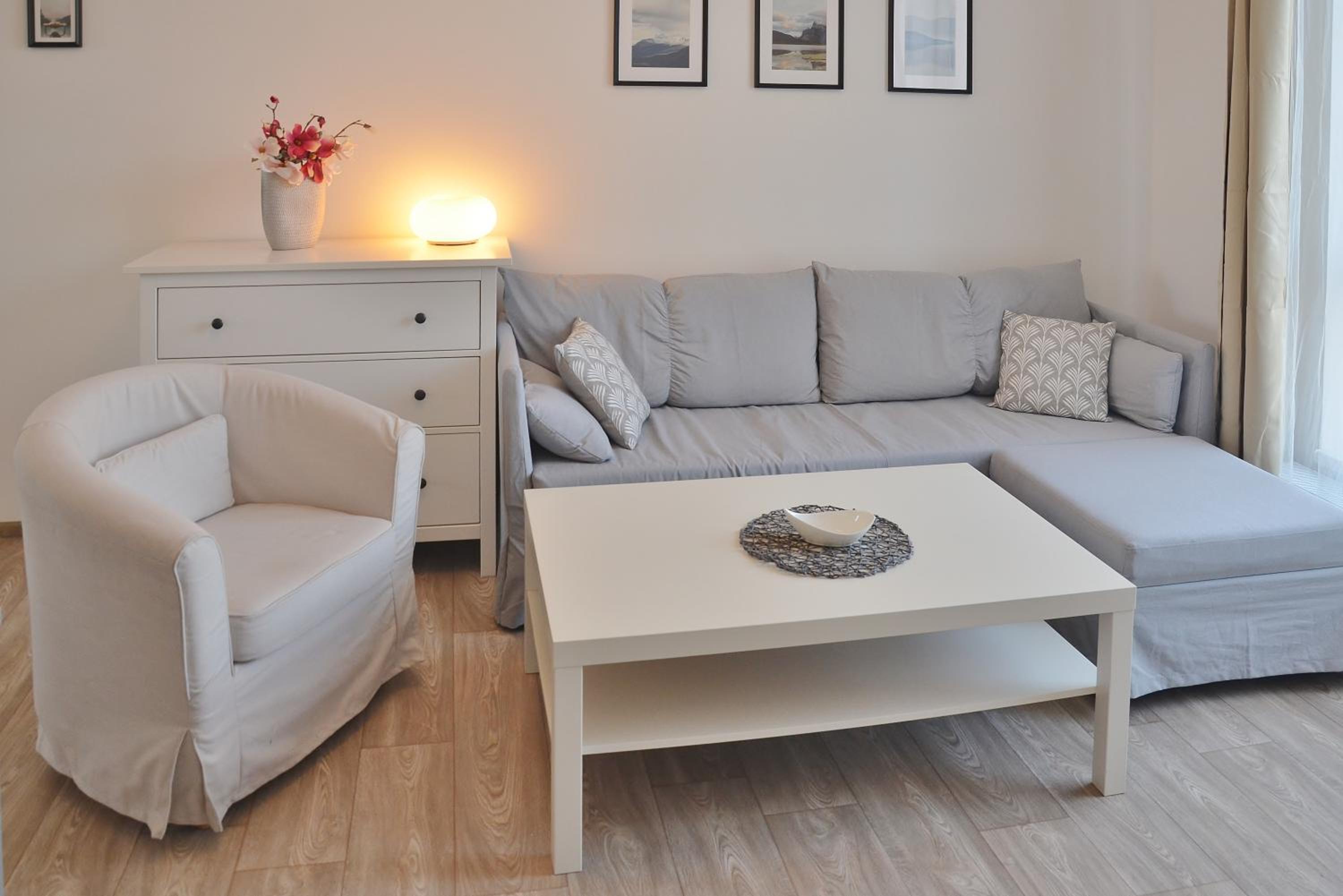 One-Bedroom Apartment photo 1