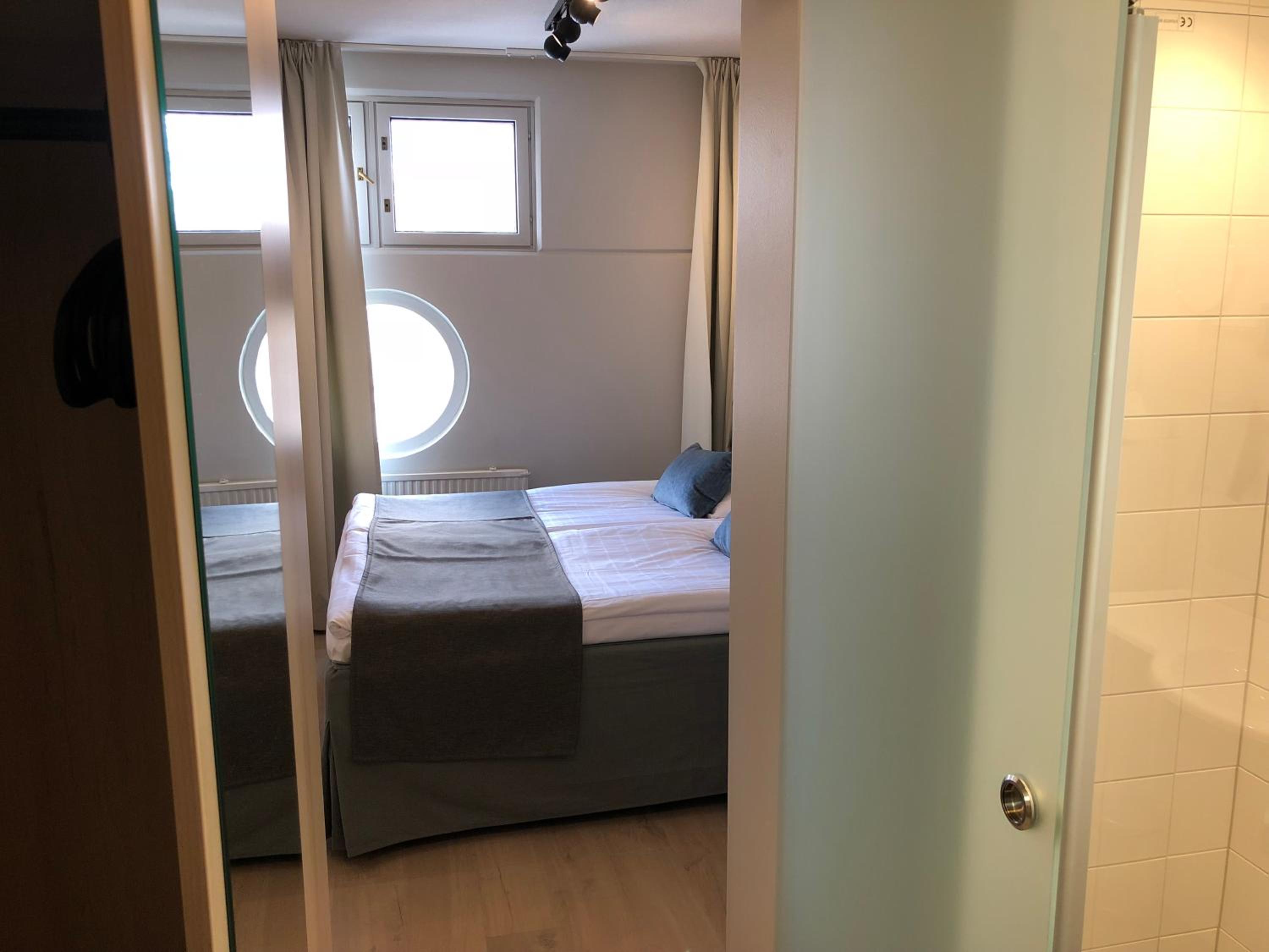 Standard Twin Room - Photo 18