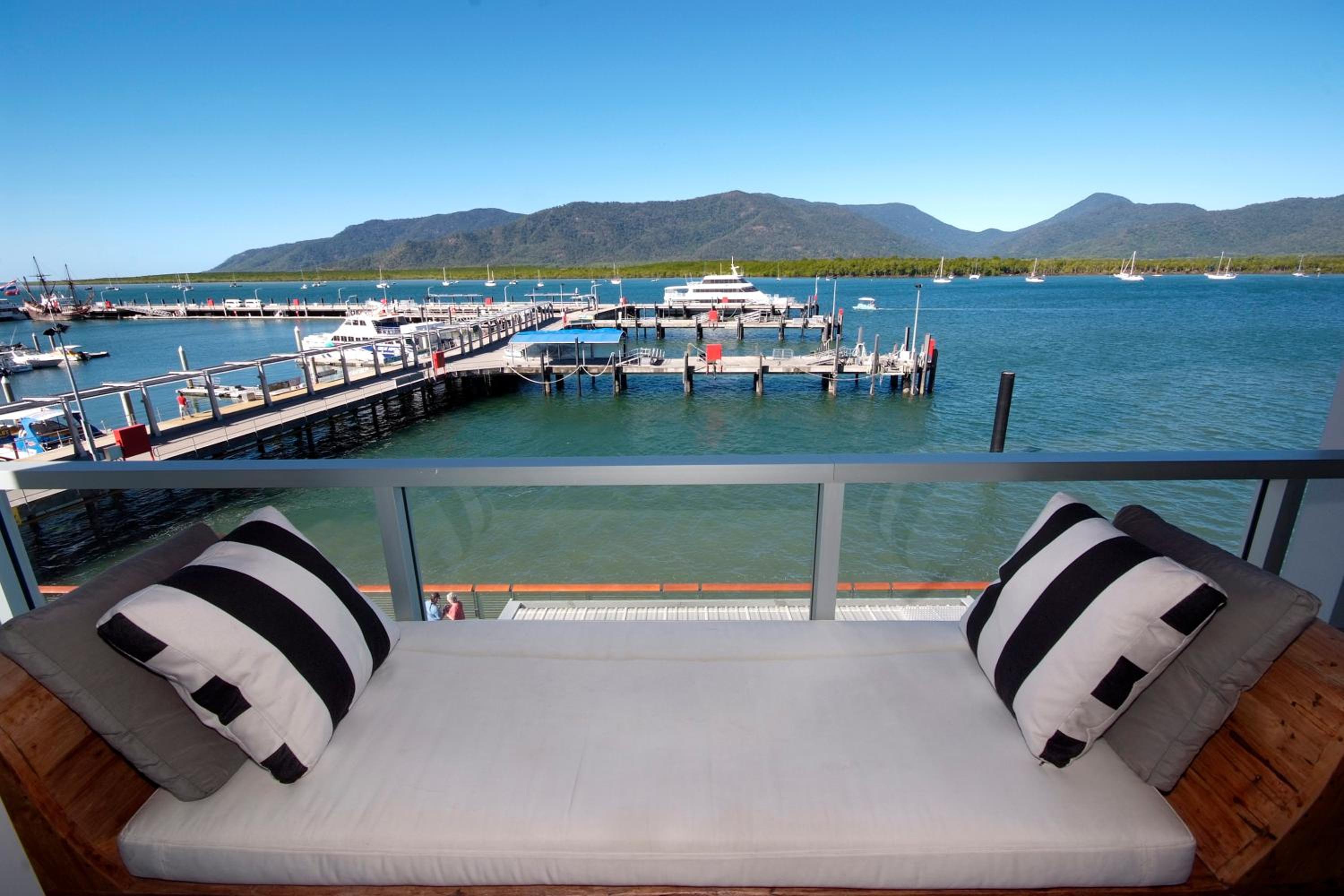 One-Bedroom Apartment with Harbor View - Photo 16