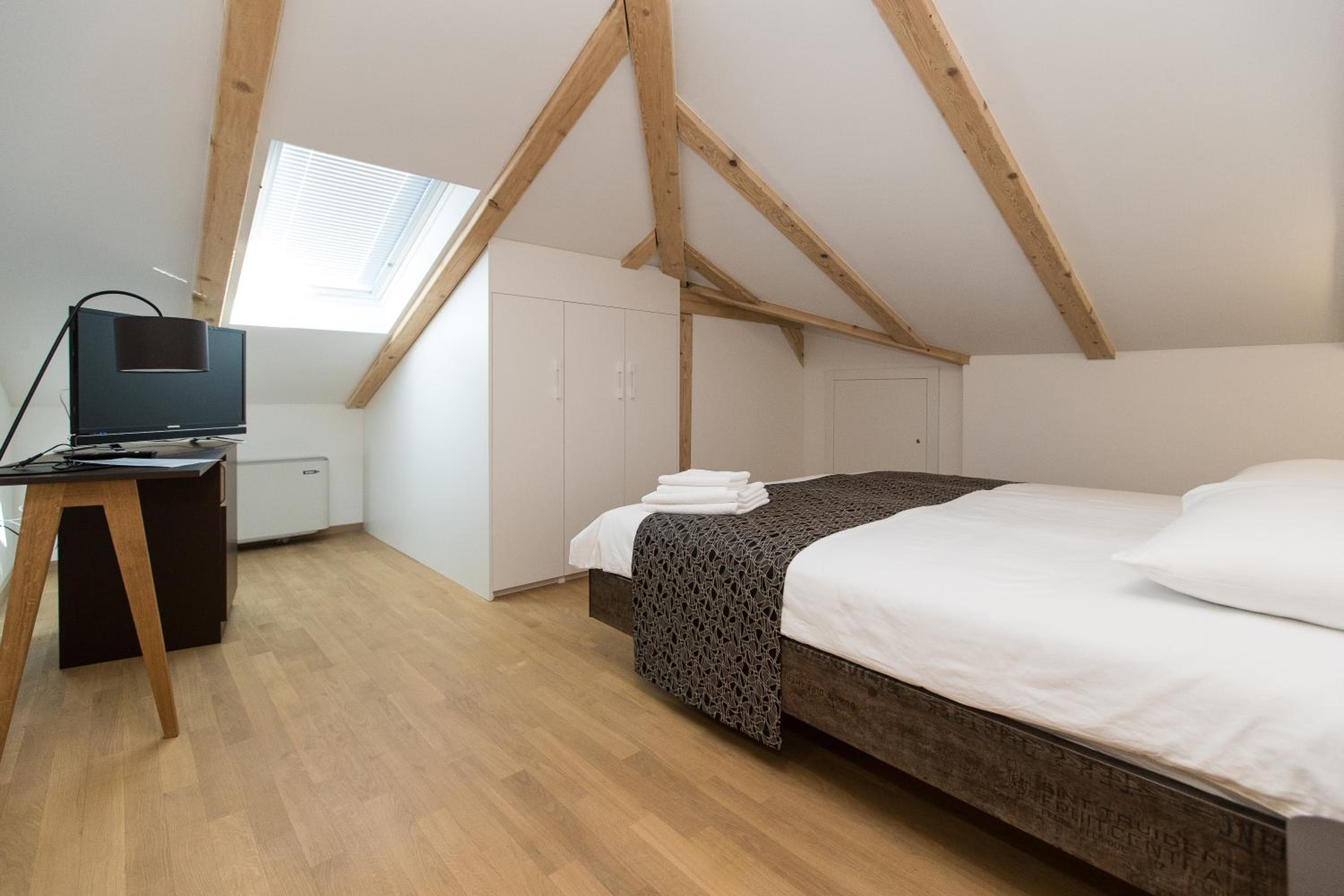 Loft - Photo 2