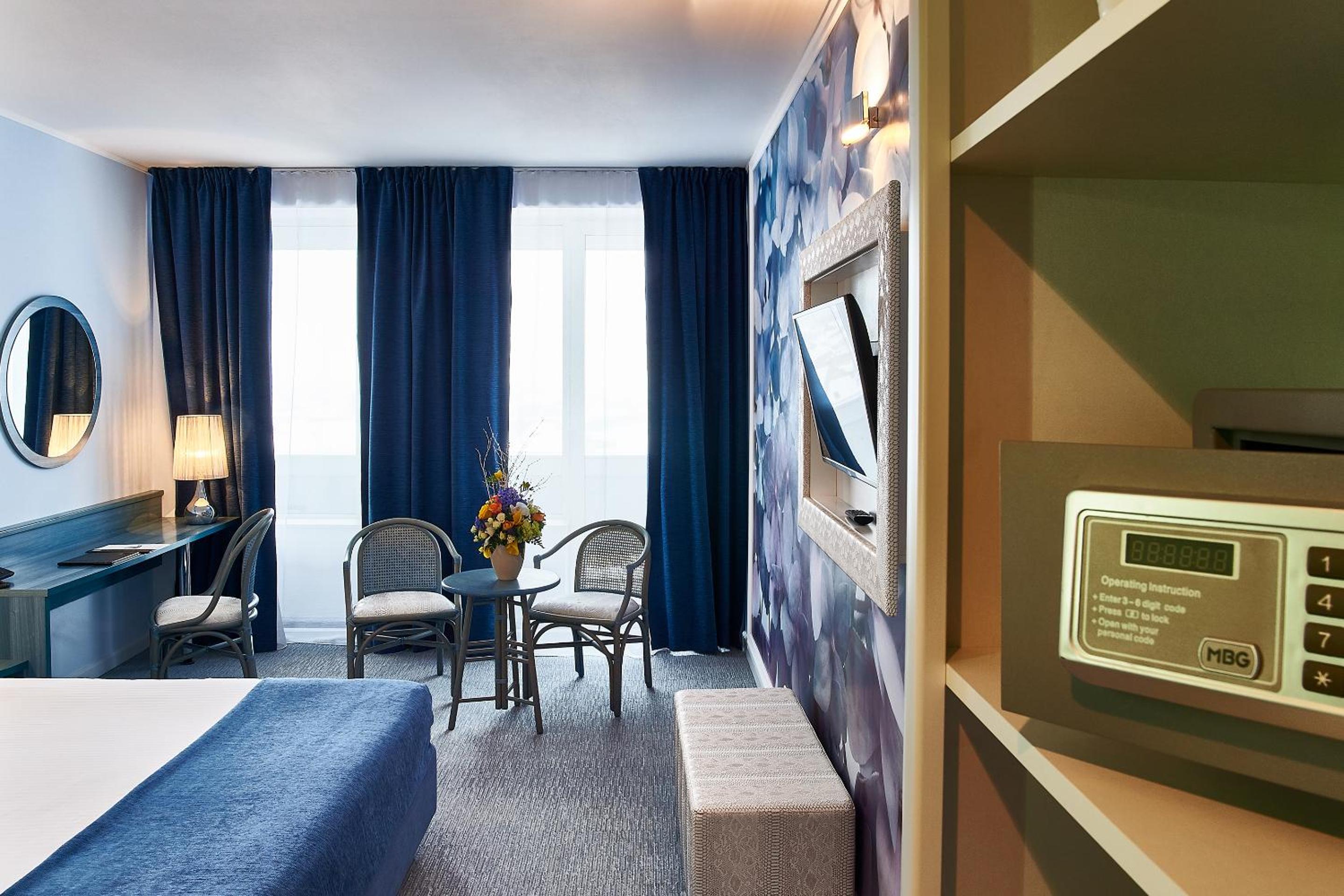 Standard Double Room - Photo 5