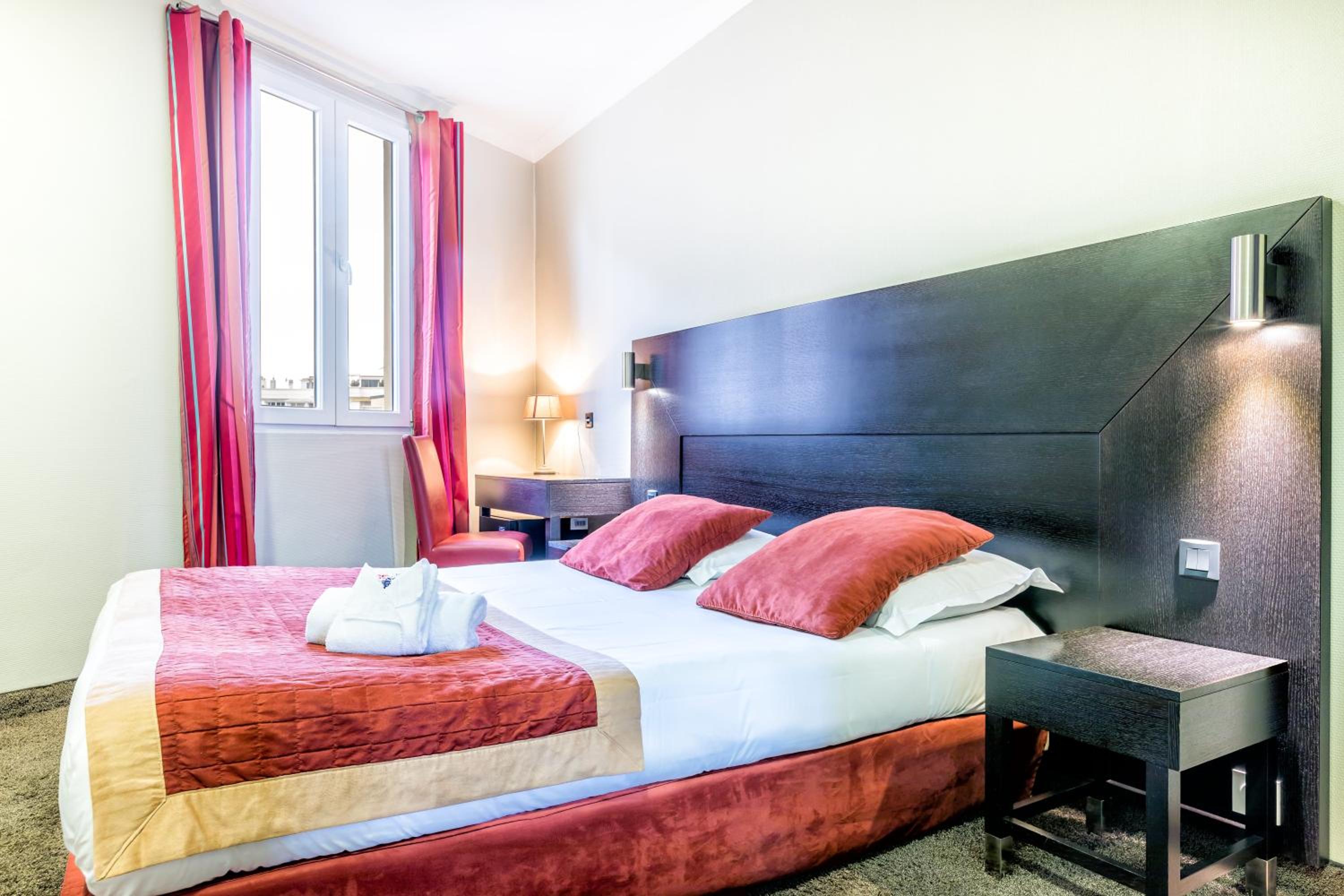 Standard Double Room - Photo 5