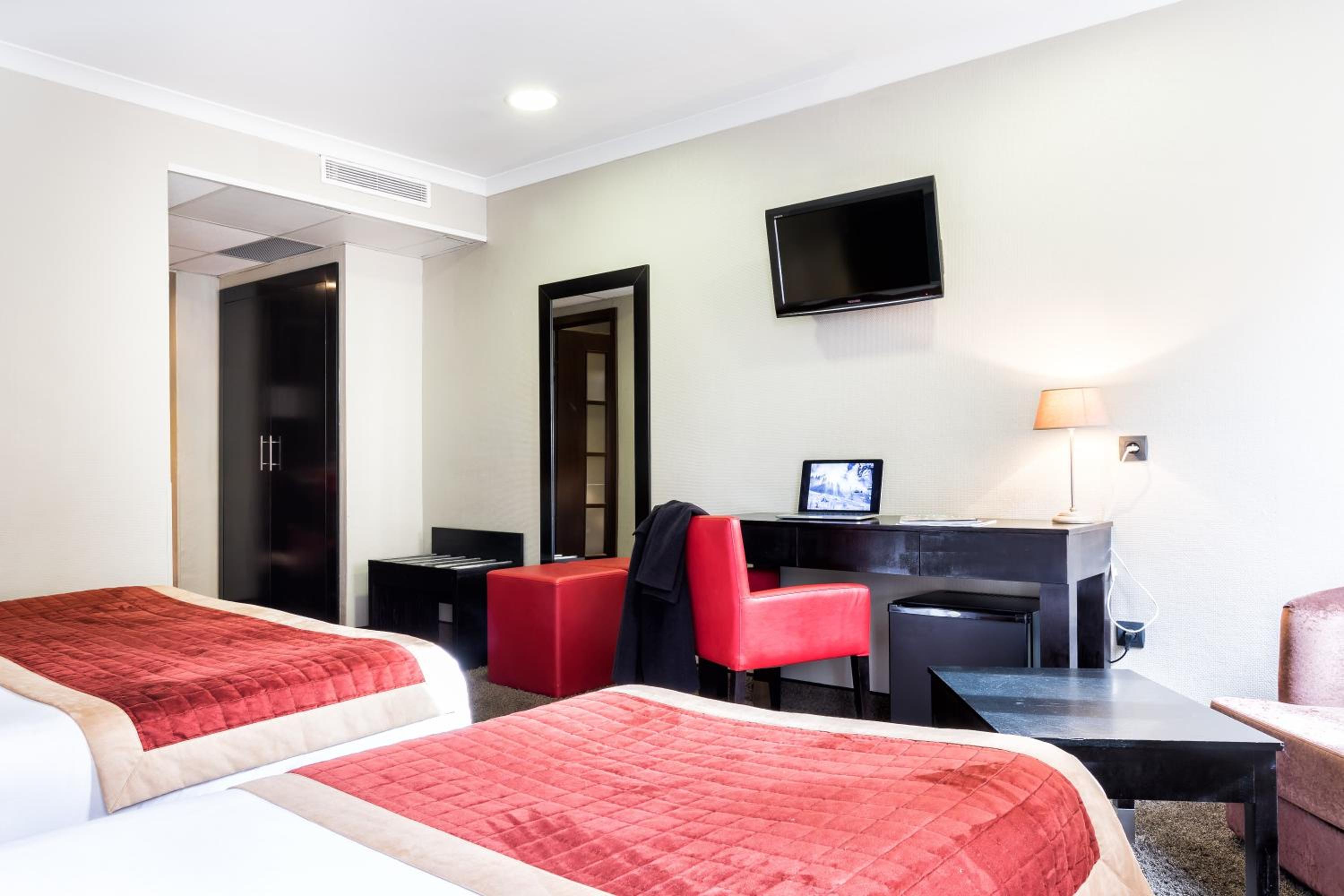 Superior Double Room - Photo 1