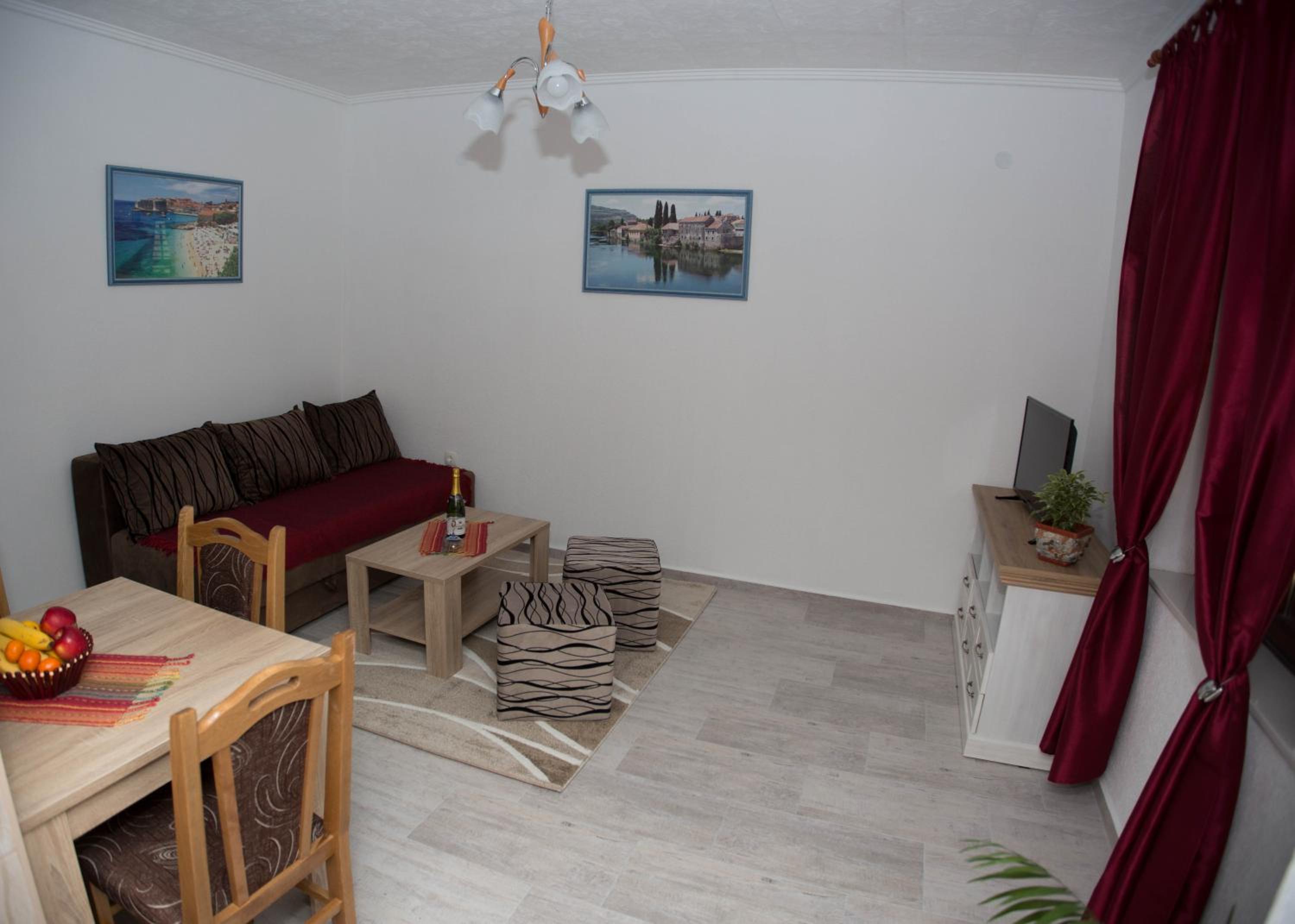 Apartment - Photo 19