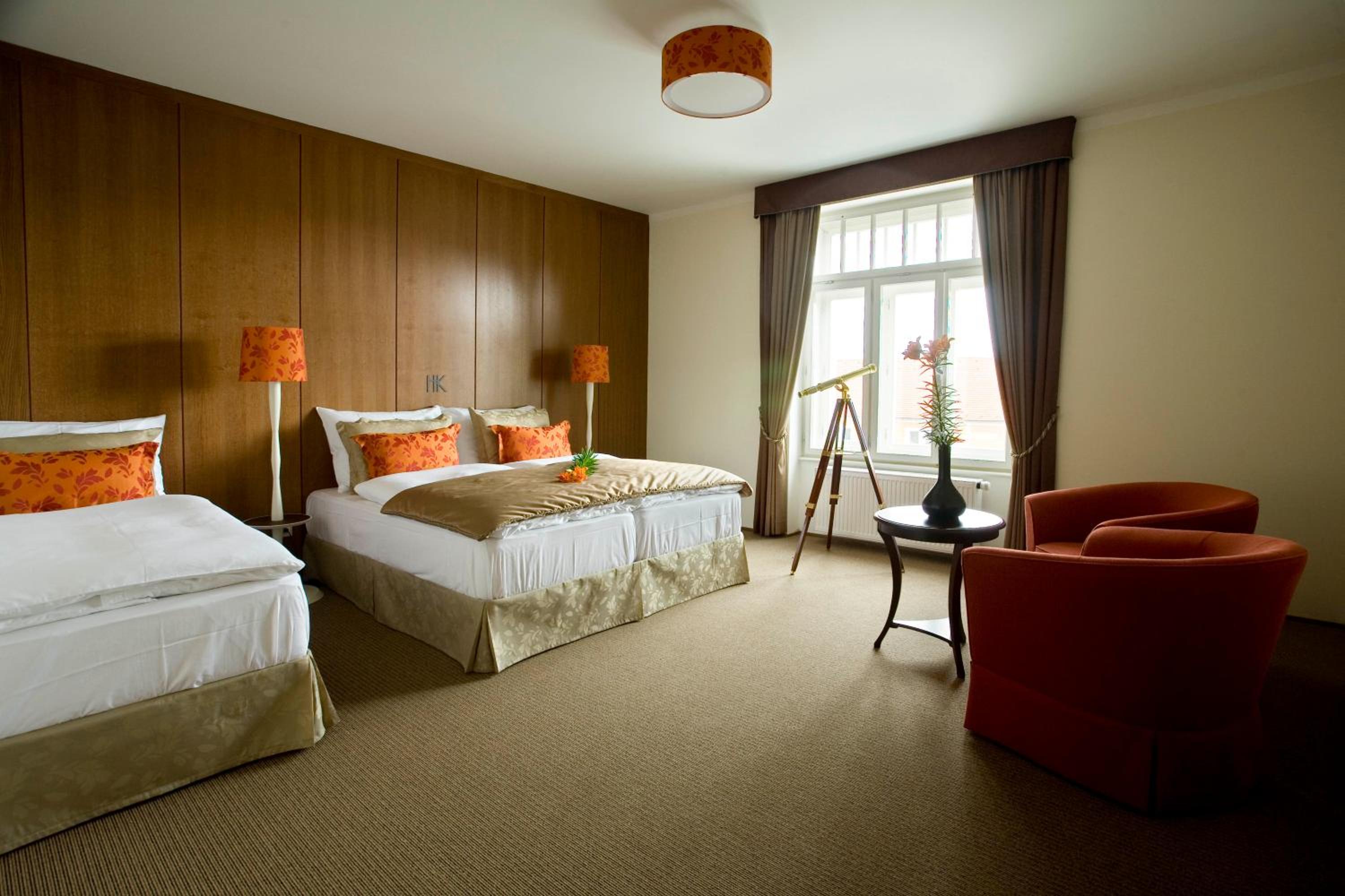 Royal Double Room with Extra Bed