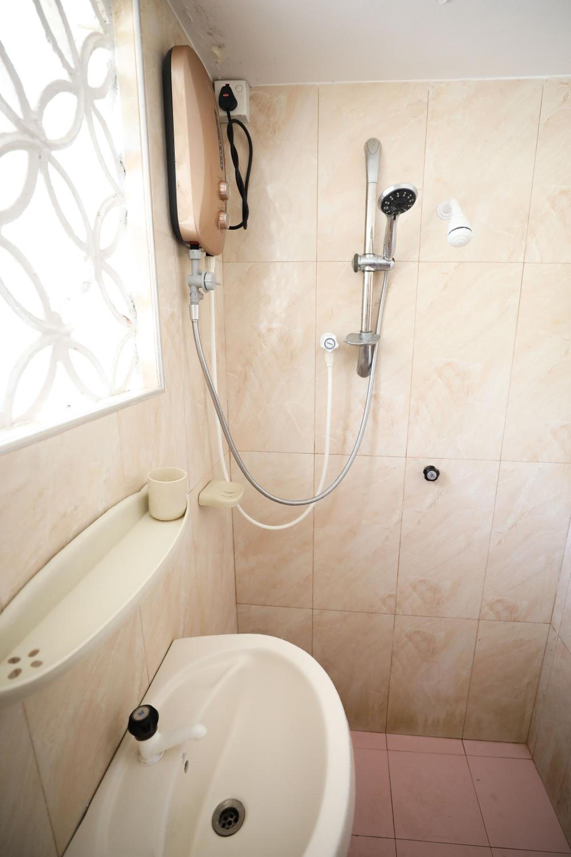Triple Room with Shared Bathroom photo 1