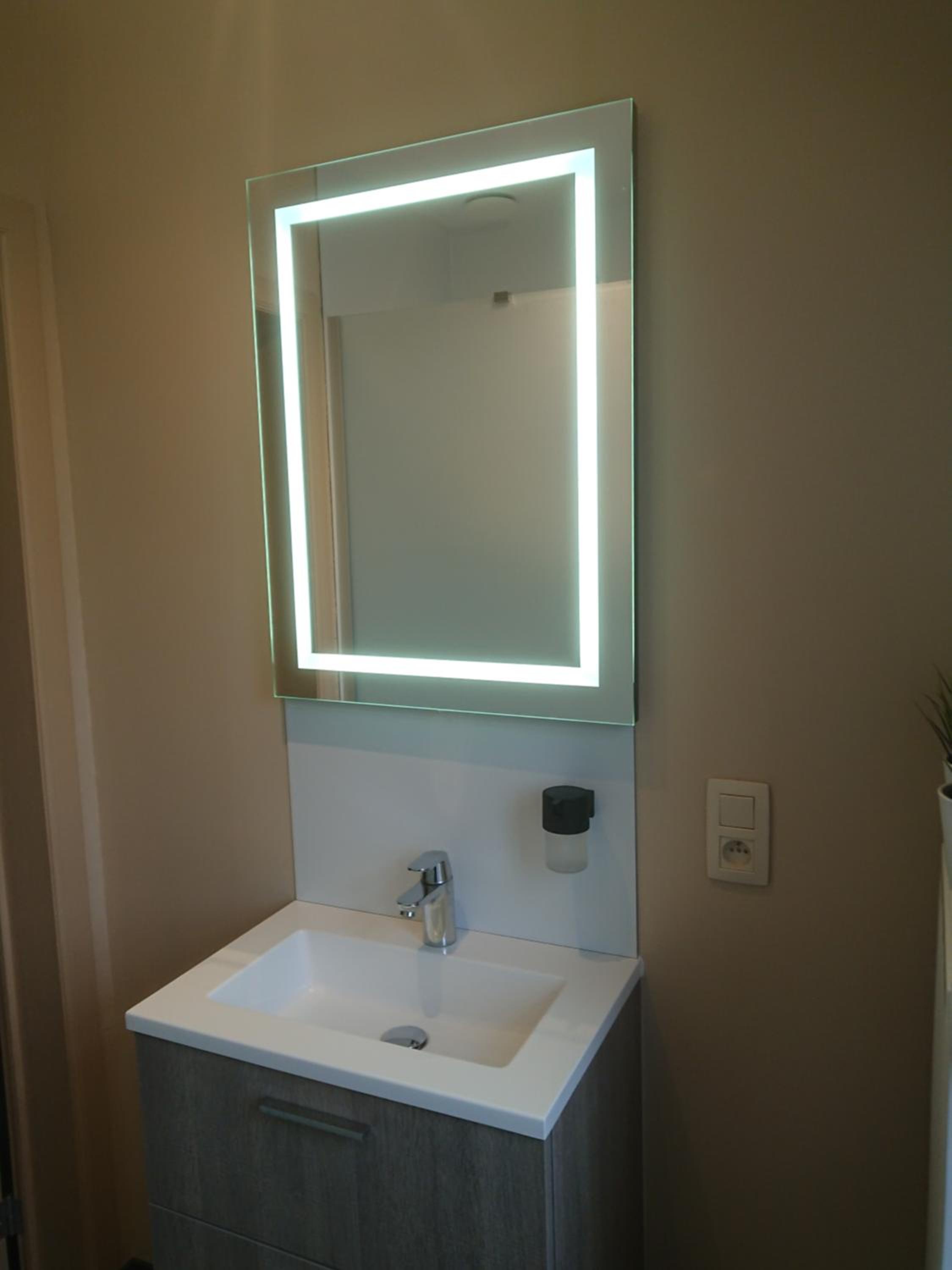 Queen Room photo 2