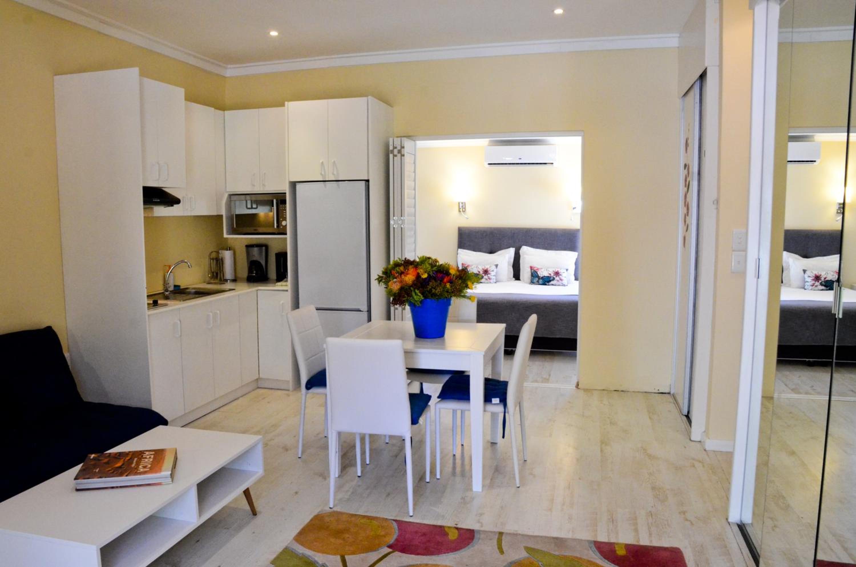 Luxury Apartment photo 2