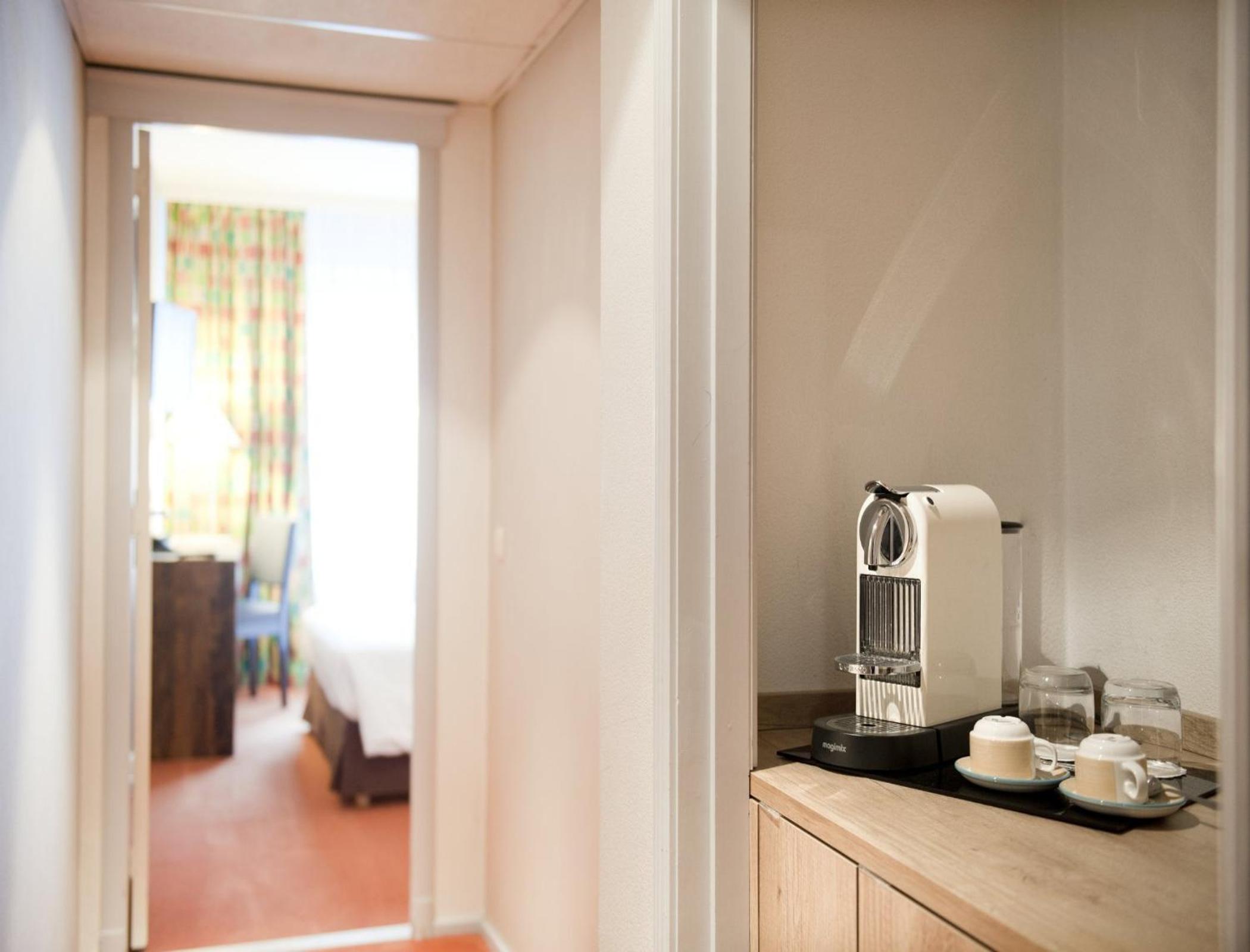 Standard Double or Twin Room - Photo 4