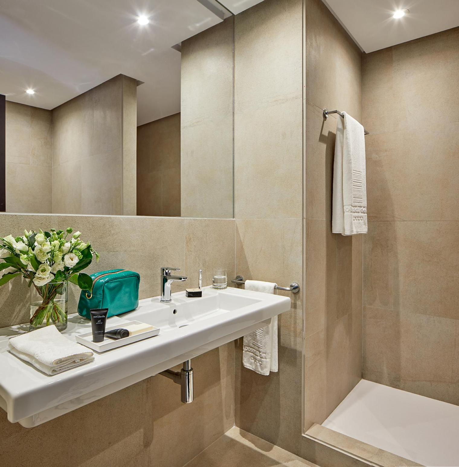 Superior Double Room - Photo 12