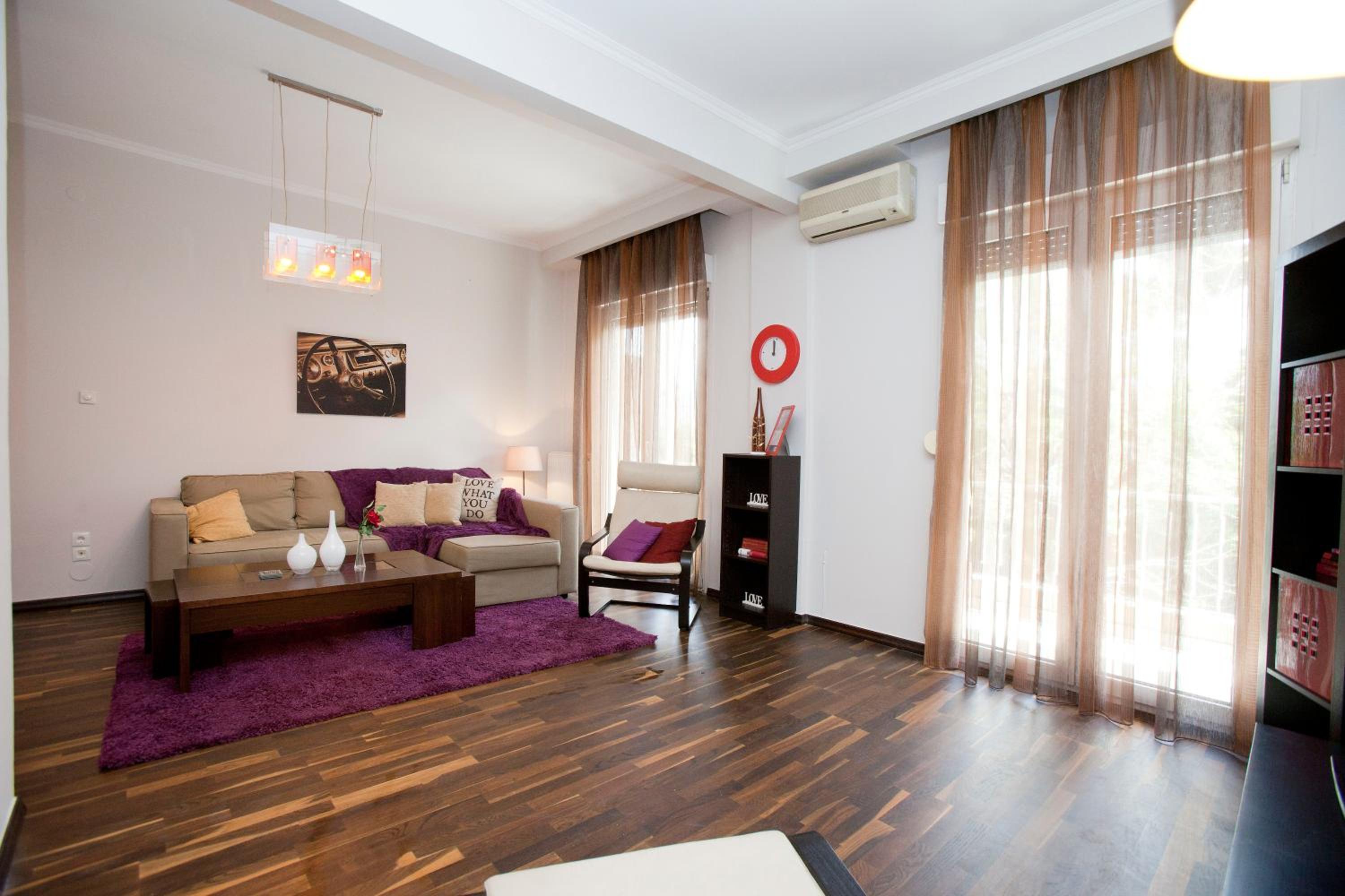 Apartment - Photo 3