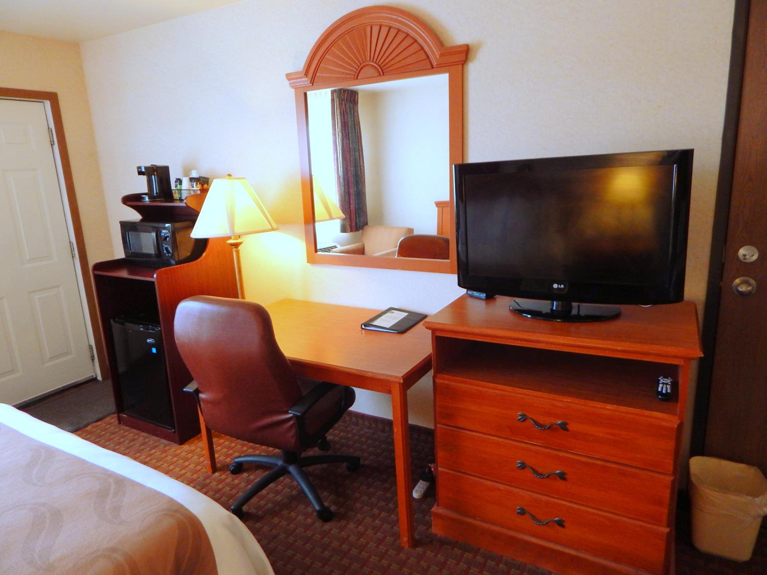 Queen Room - Disability Access/Non-Smoking