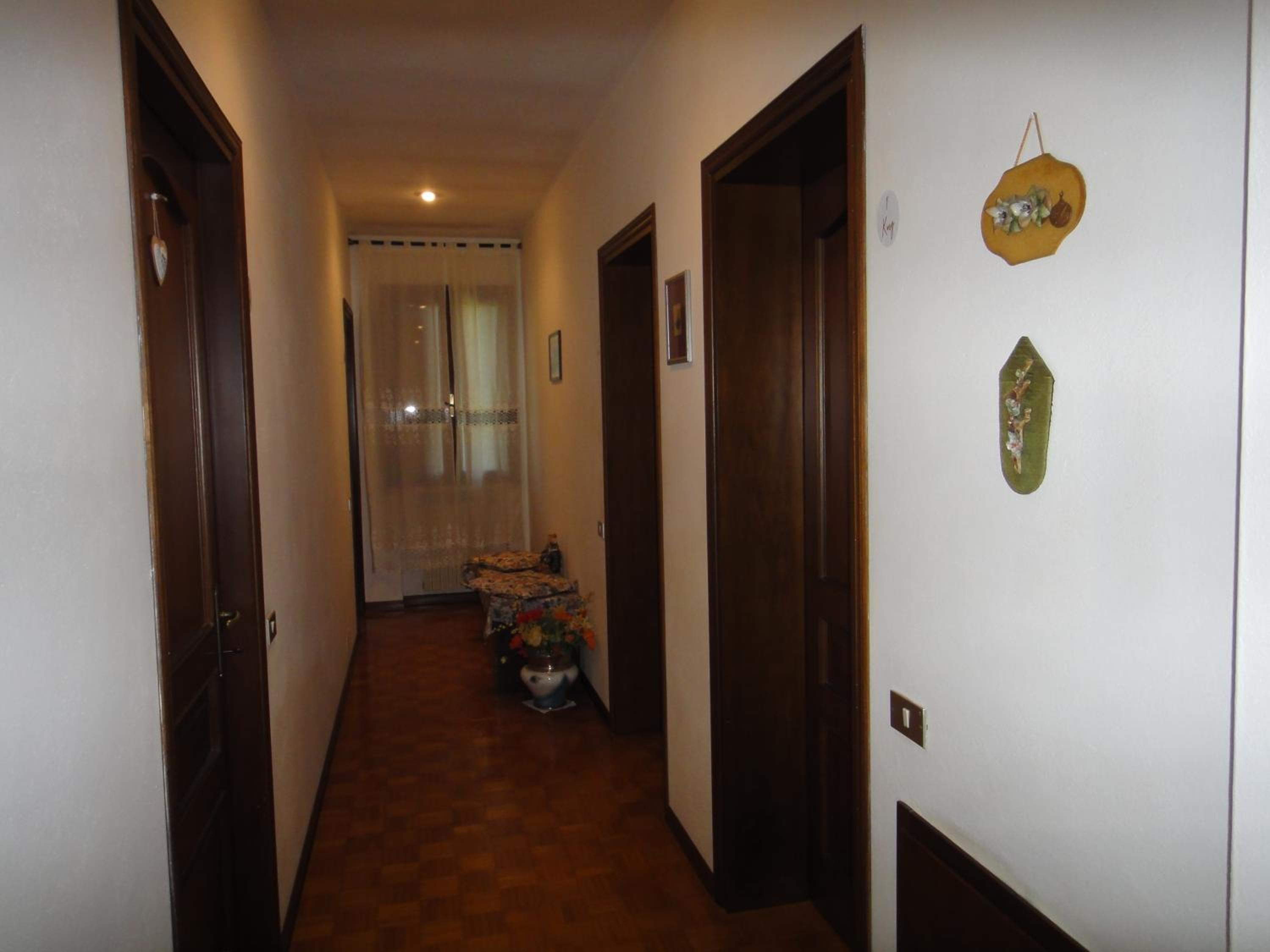 Double or Twin Room - Photo 3