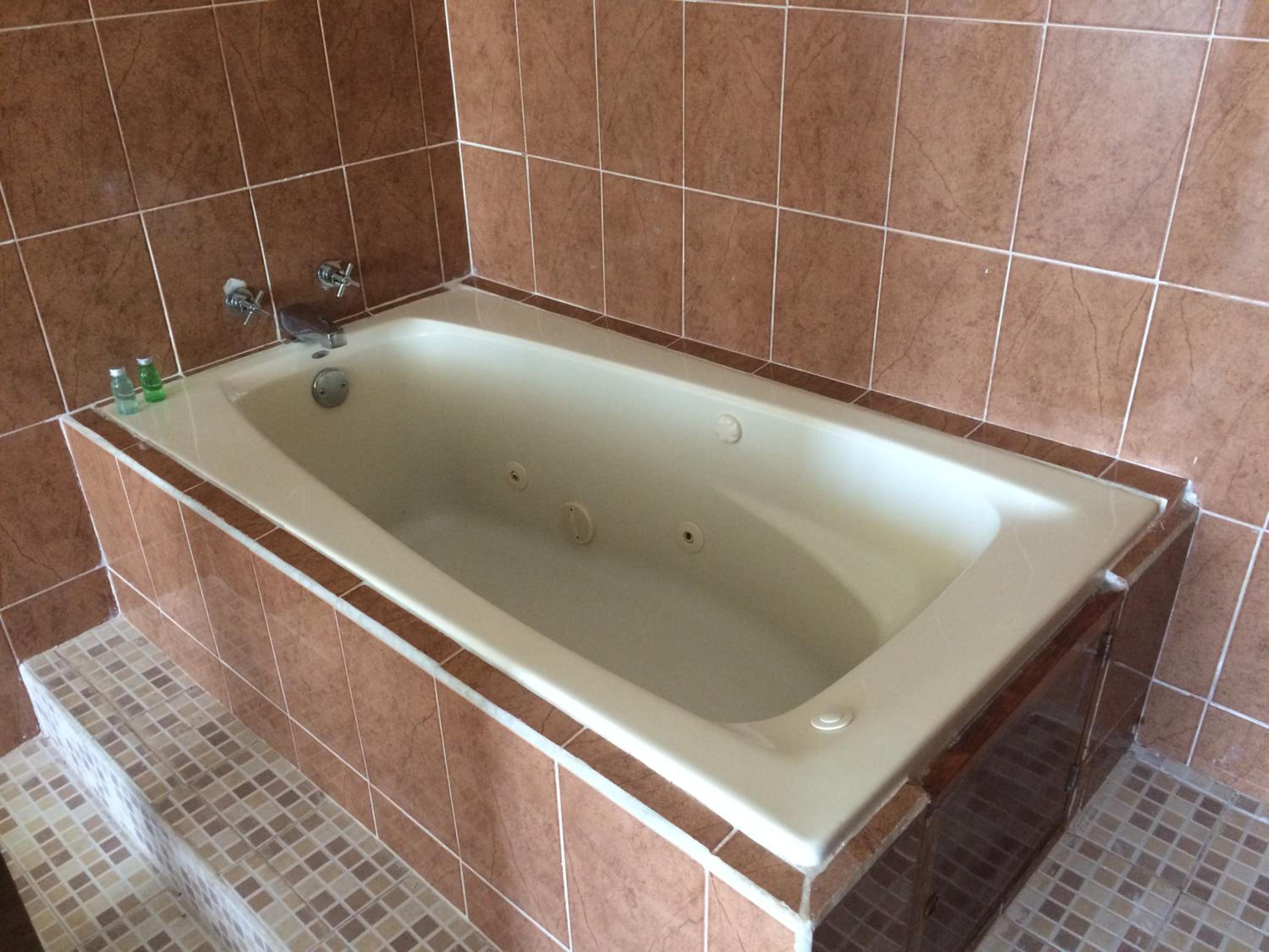 Deluxe Suite With Spa Bath photo 3