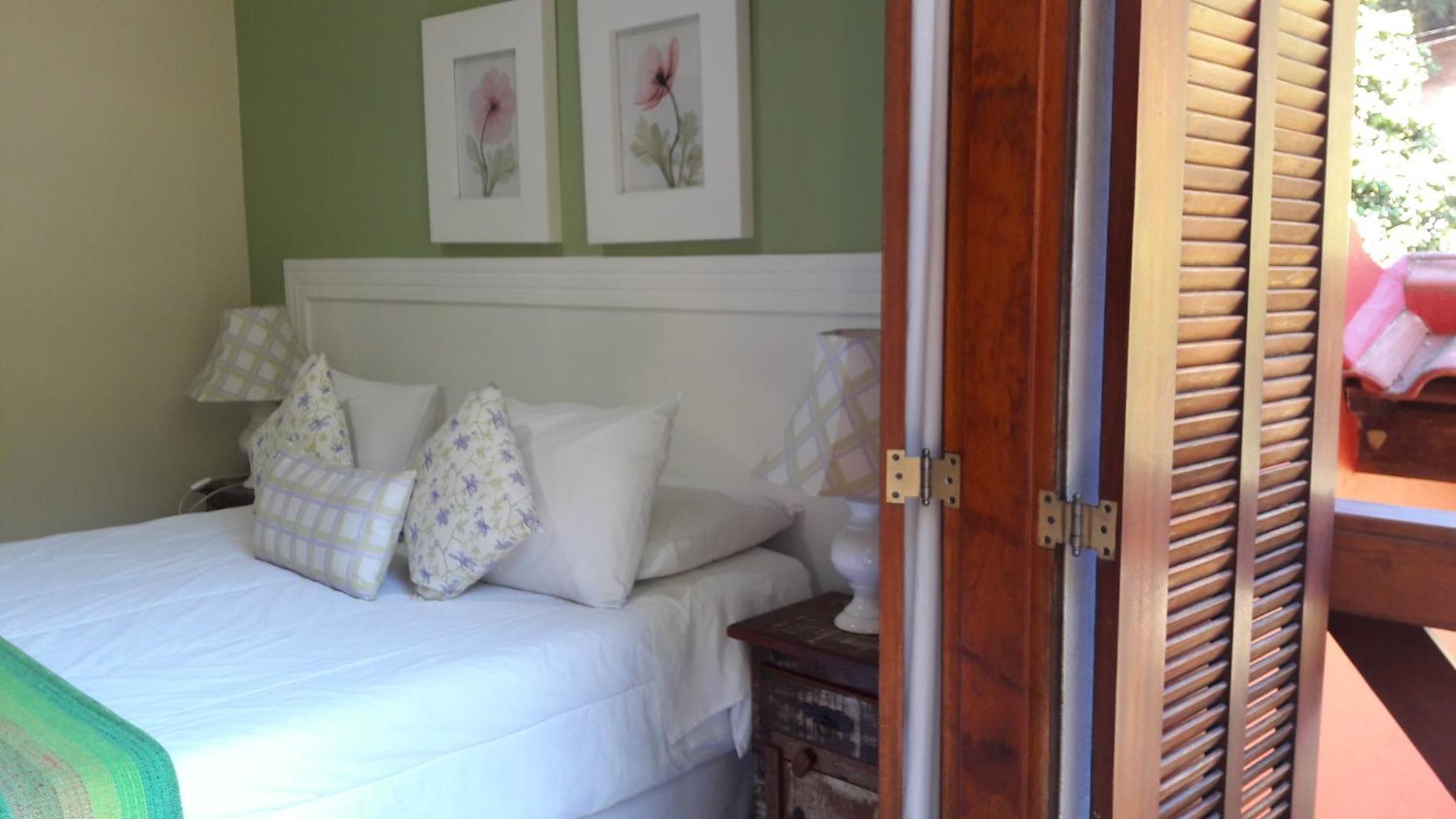 Double Room with Lake View - Photo 6