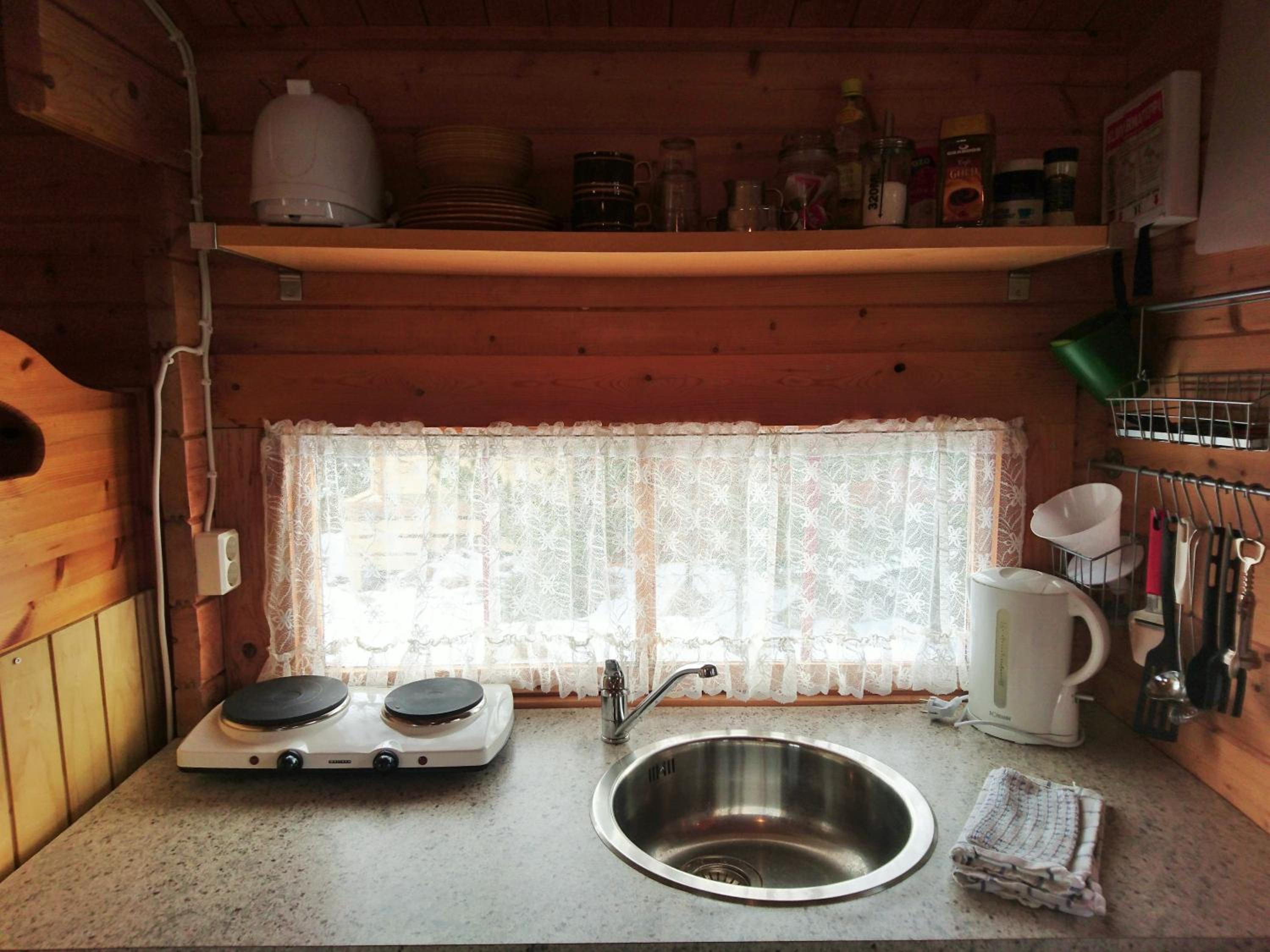 Cottage with Private Toilet - Photo 7