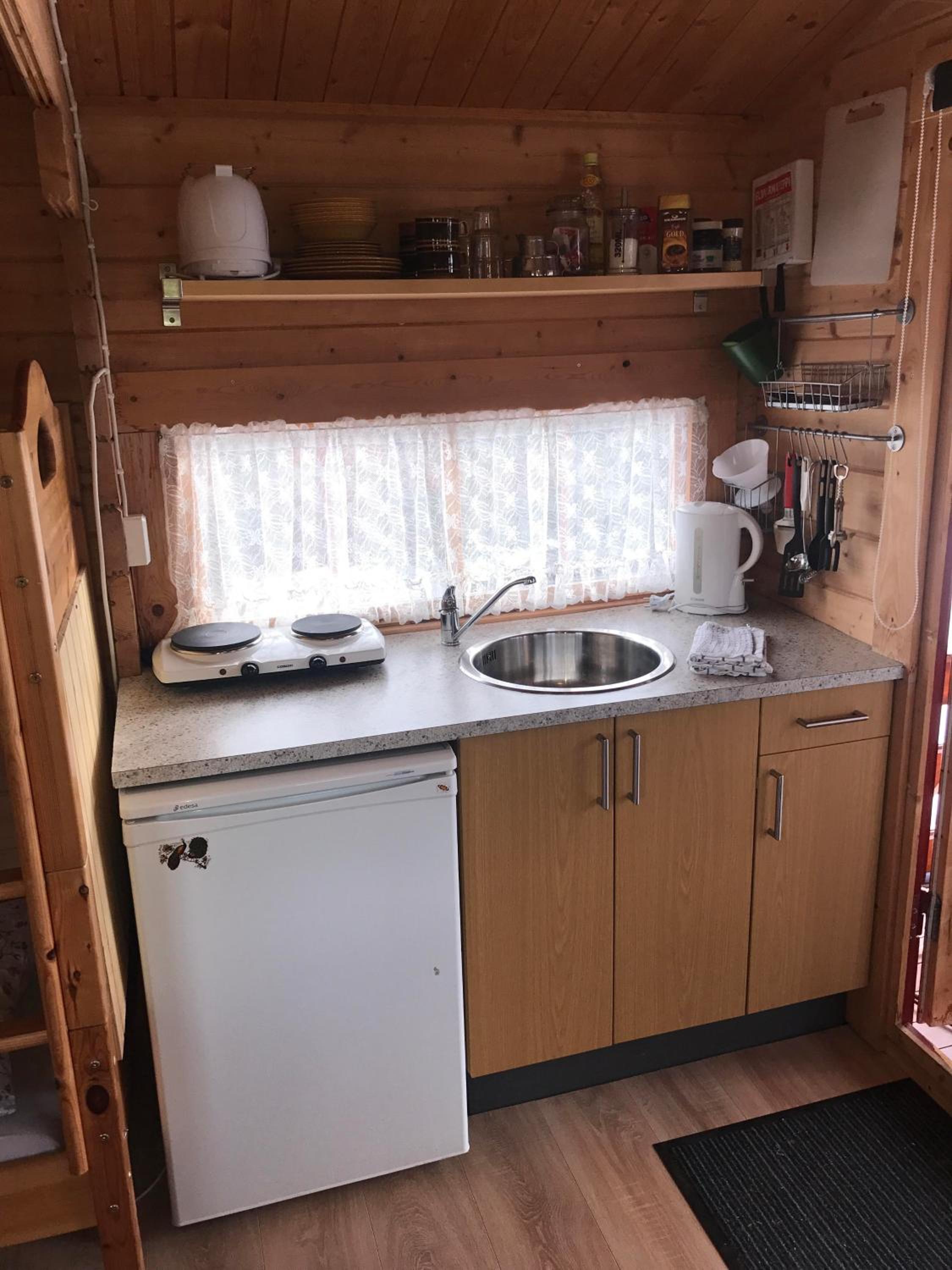 Cottage with Private Toilet - Photo 9