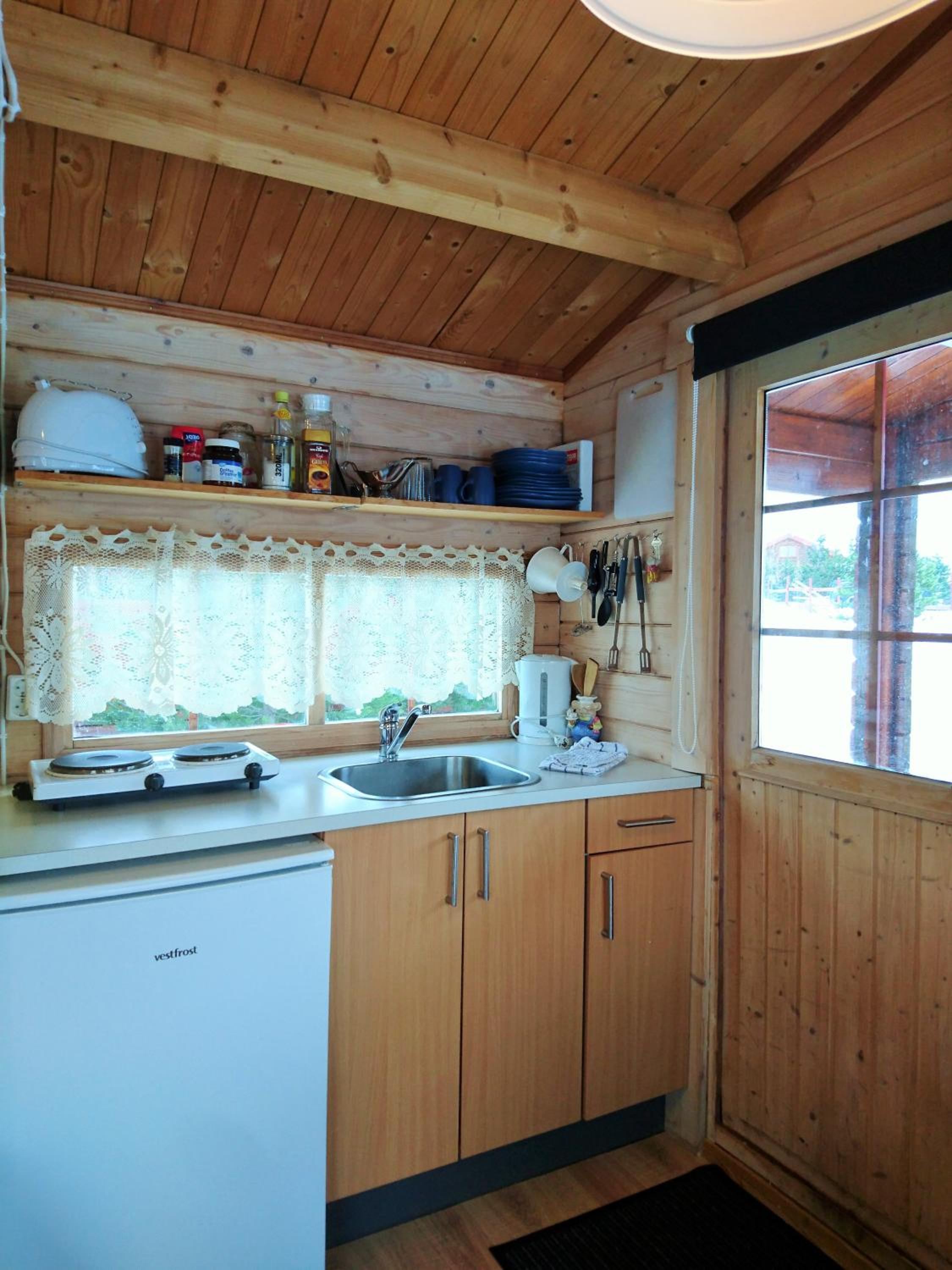 Cottage with Private Toilet - Photo 17